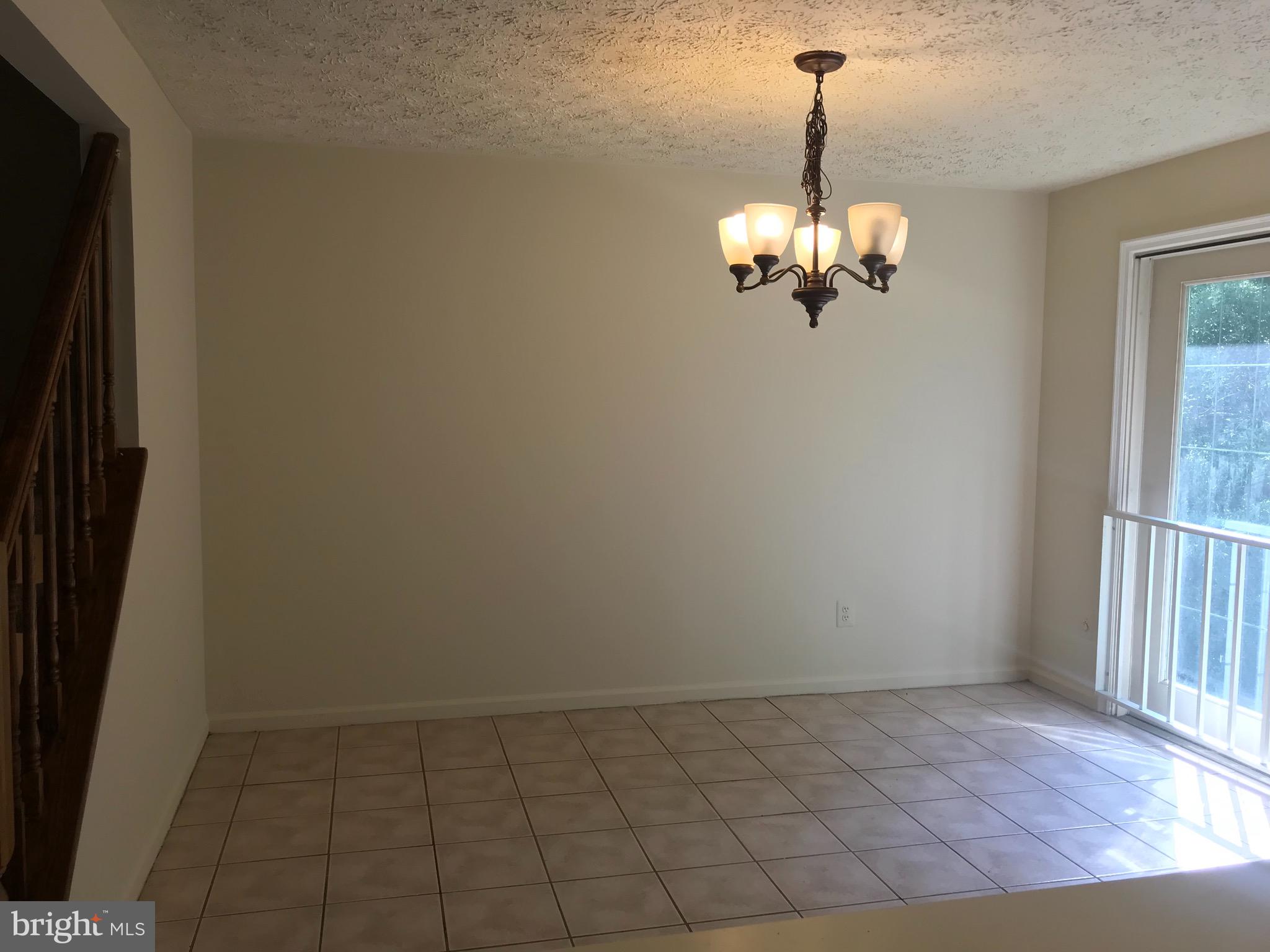 PORT O DUMFRIES - Residential Lease