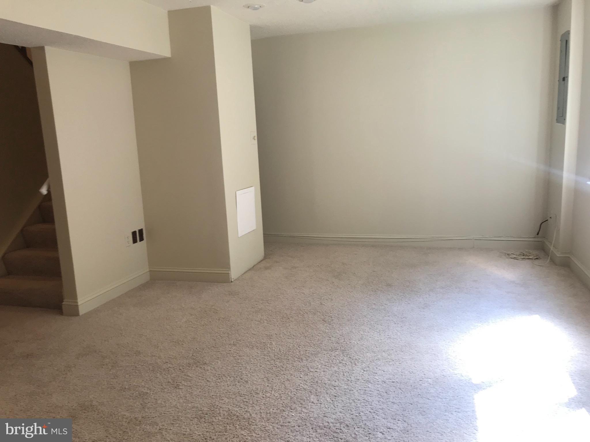 PORT O DUMFRIES - Residential Lease