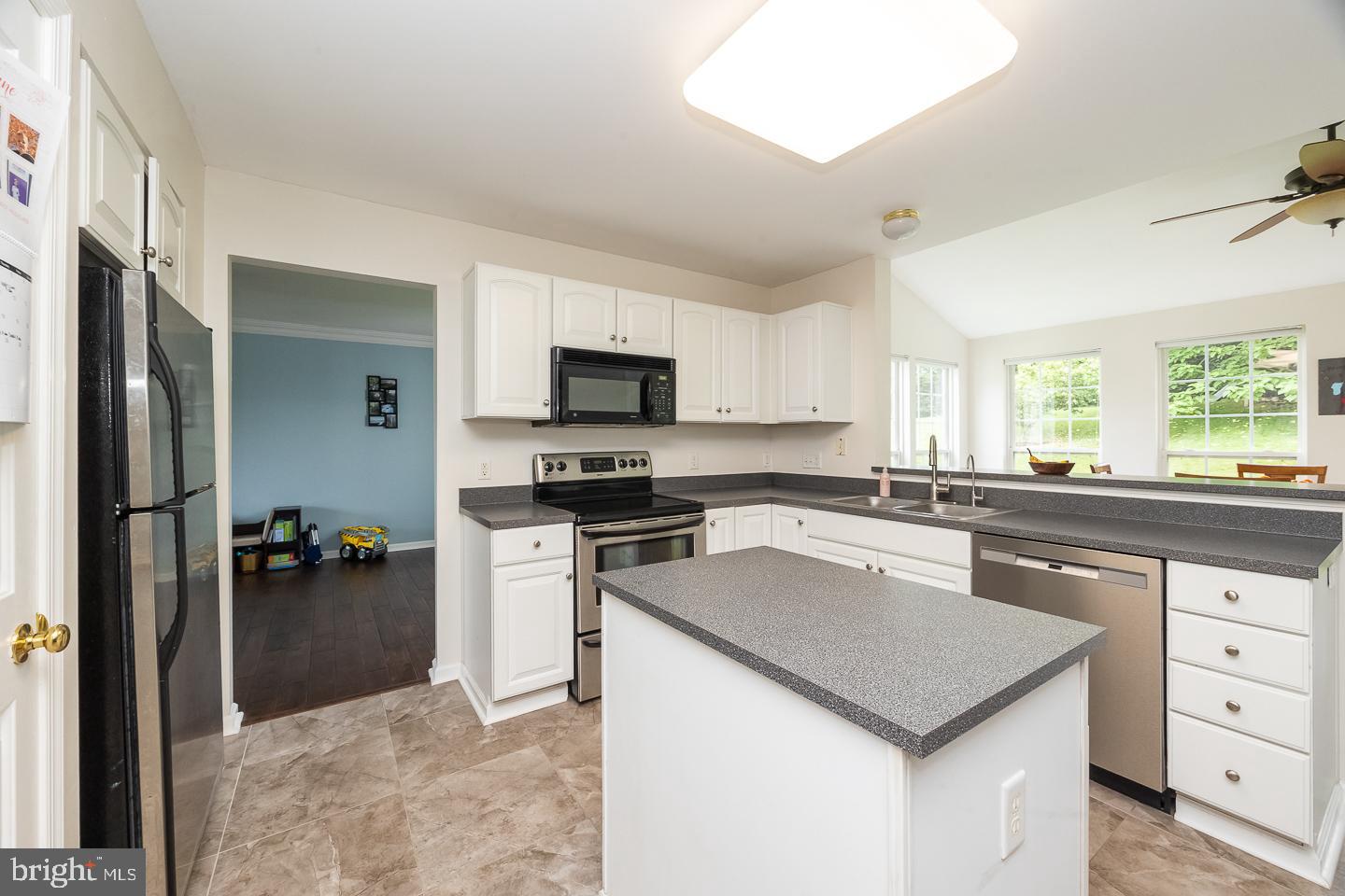 316 FLAGSTONE CIRCLE