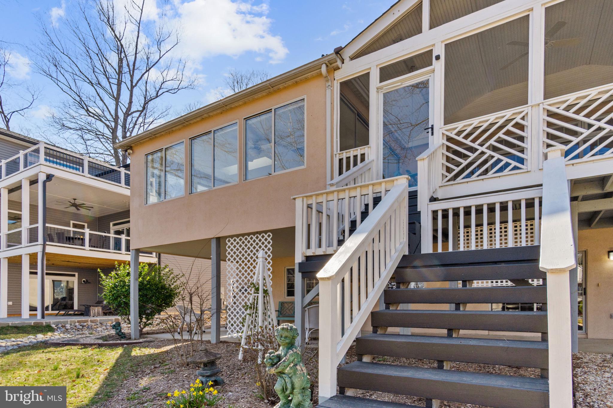 LAKE OF THE WOODS - Residential