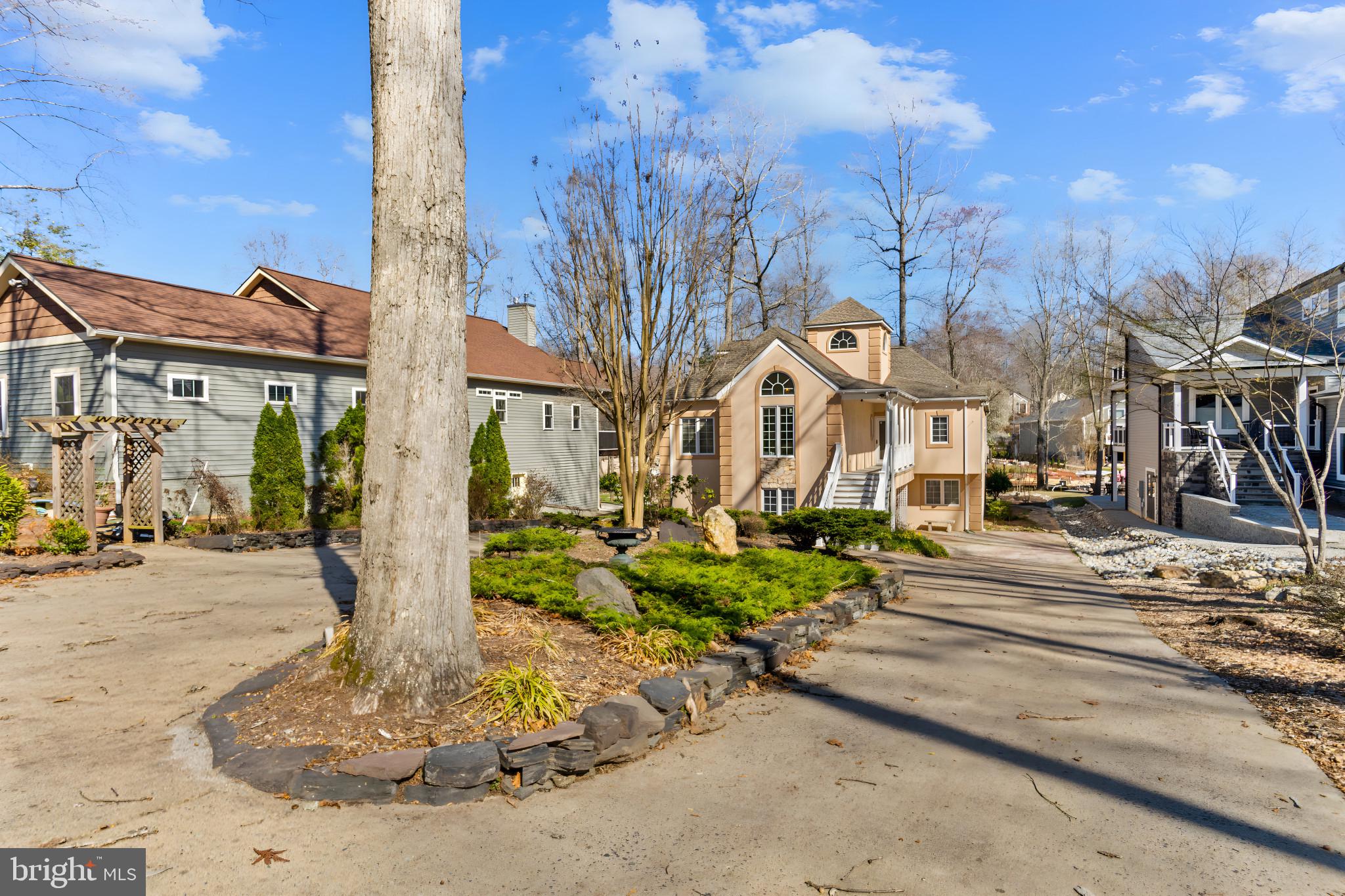 LAKE OF THE WOODS - Residential