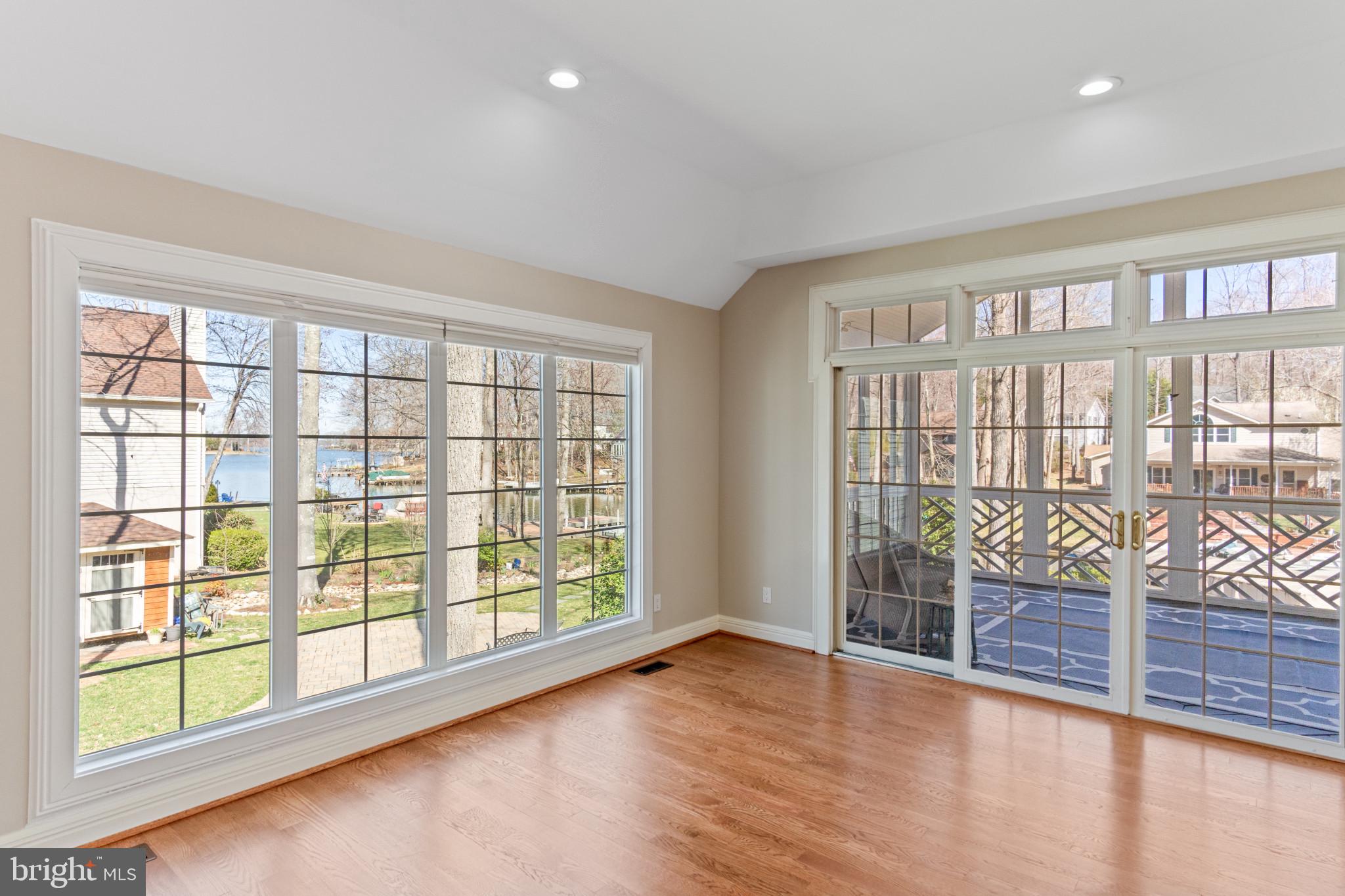 LAKE OF THE WOODS - Residential