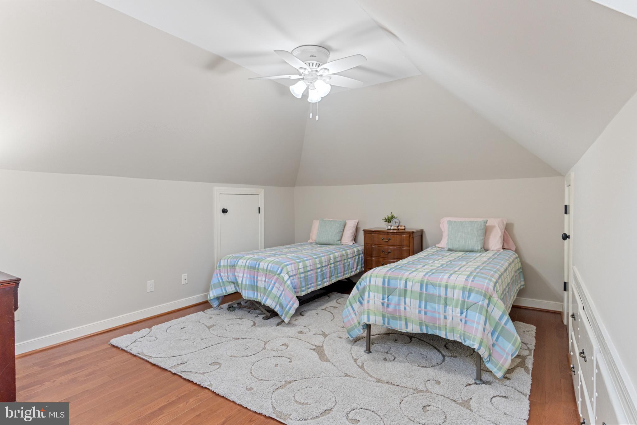 LAKE OF THE WOODS - Residential