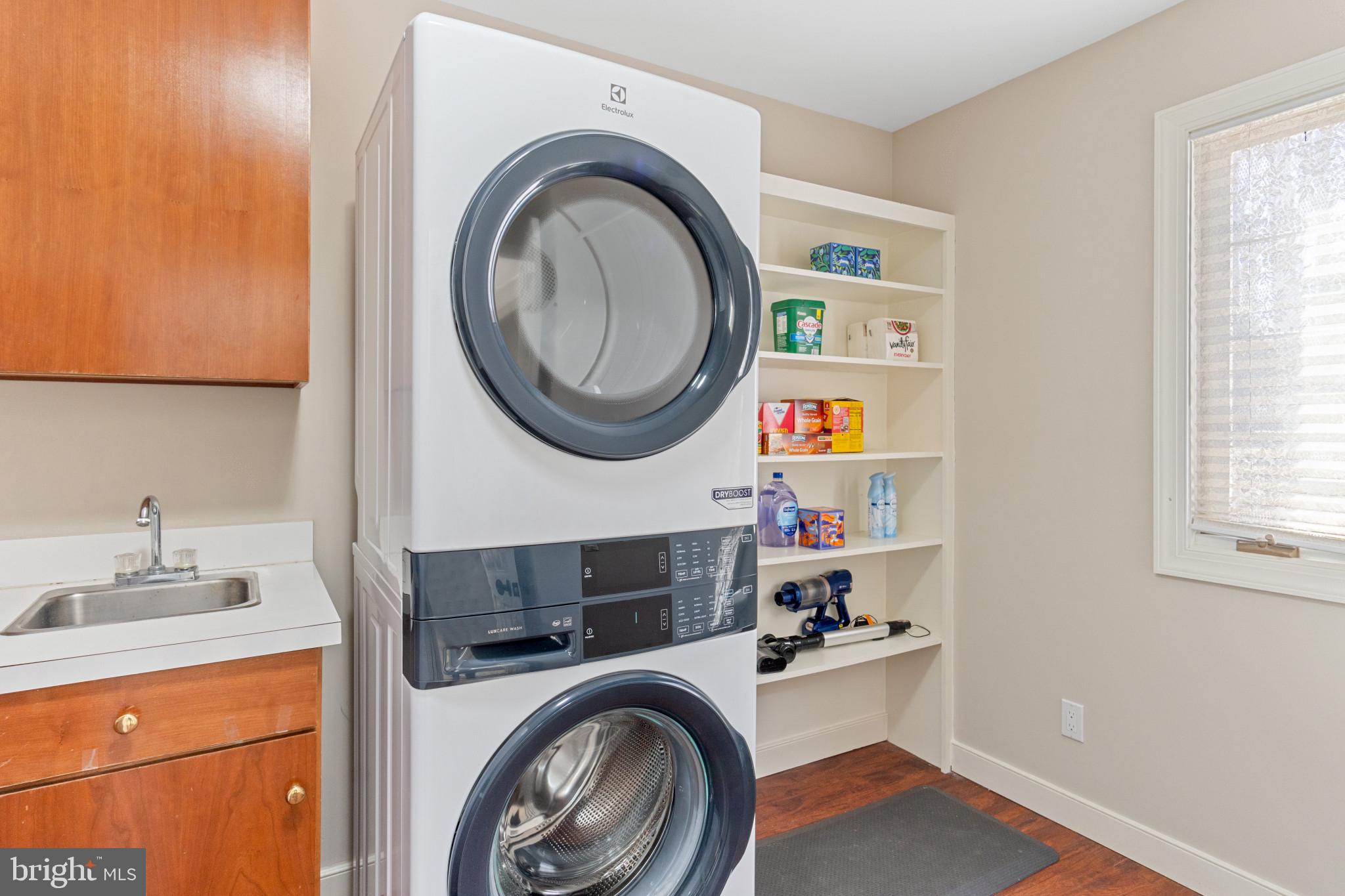 LAKE OF THE WOODS - Residential