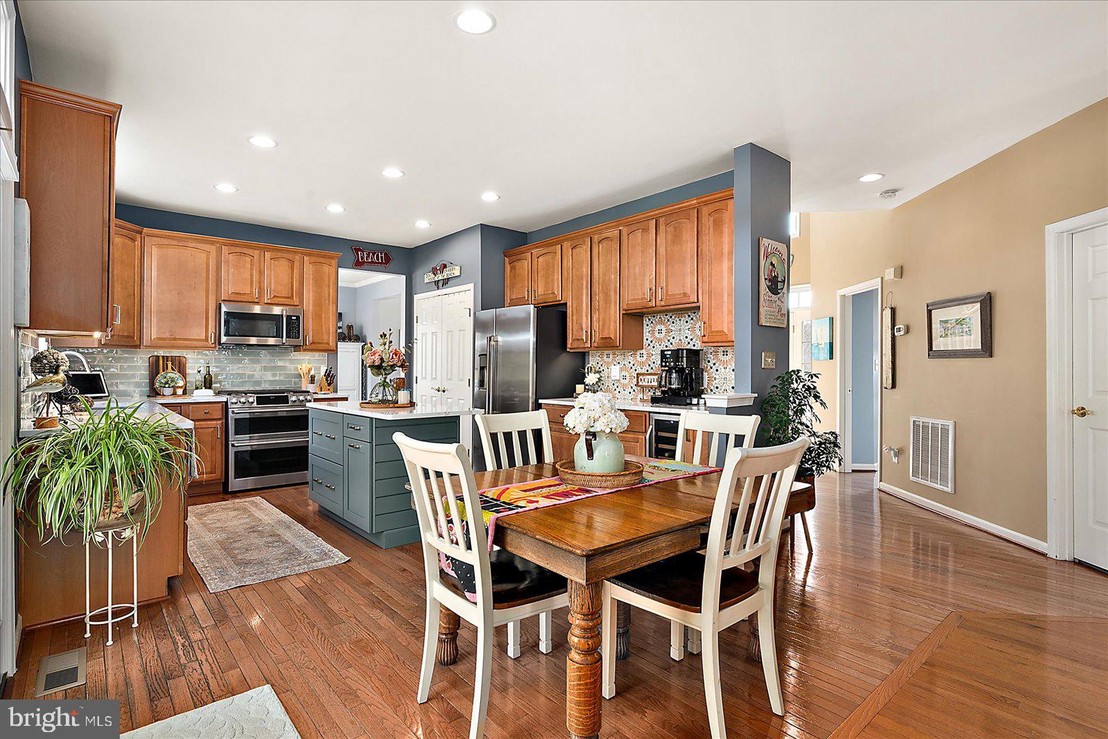 FRANKLIN KNOLL - Residential