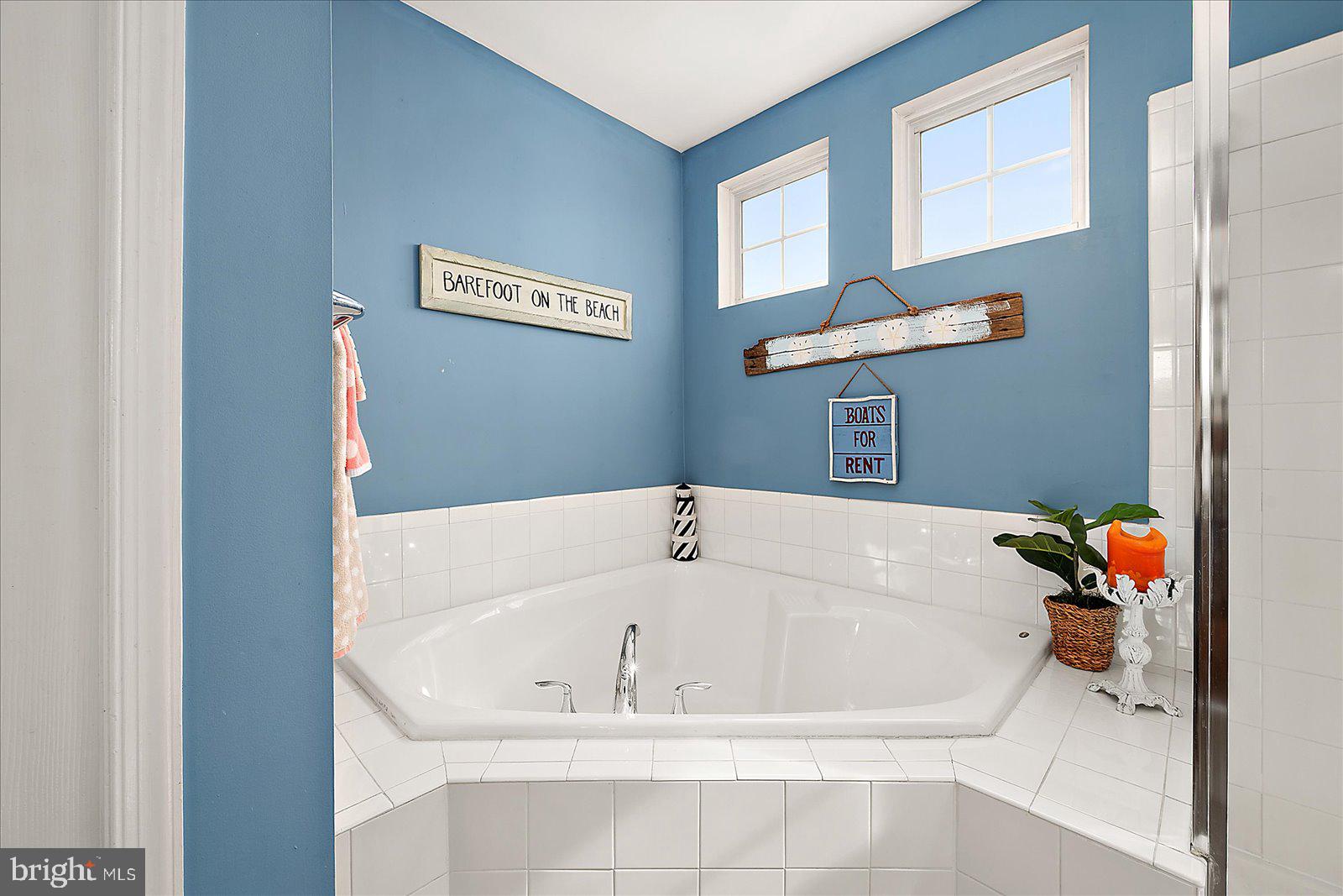 FRANKLIN KNOLL - Residential