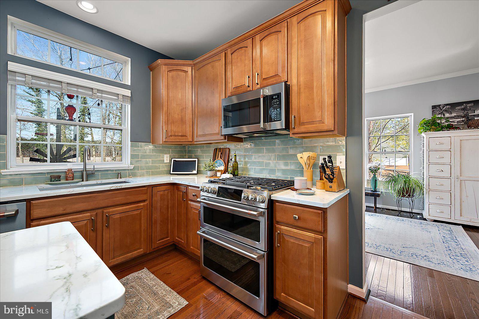 FRANKLIN KNOLL - Residential