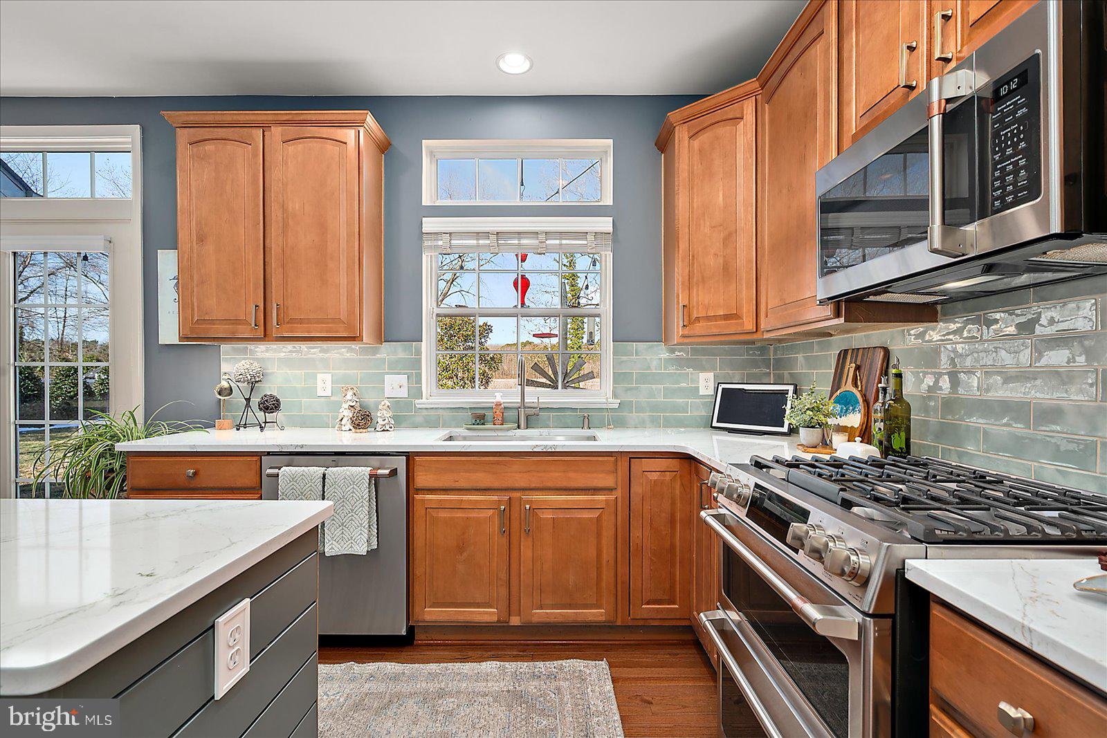 FRANKLIN KNOLL - Residential