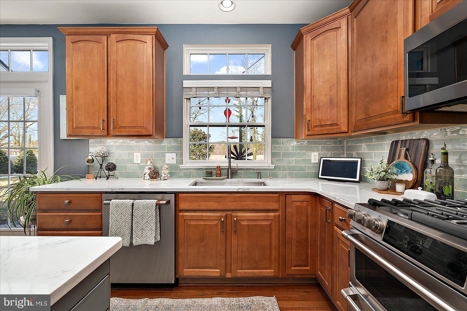 FRANKLIN KNOLL - Residential