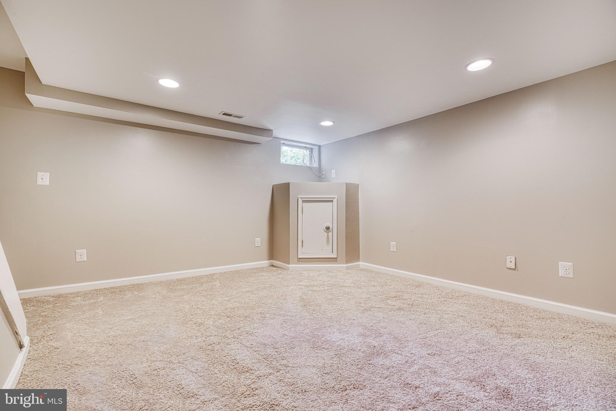 DUNDALK VILLAGE - Residential