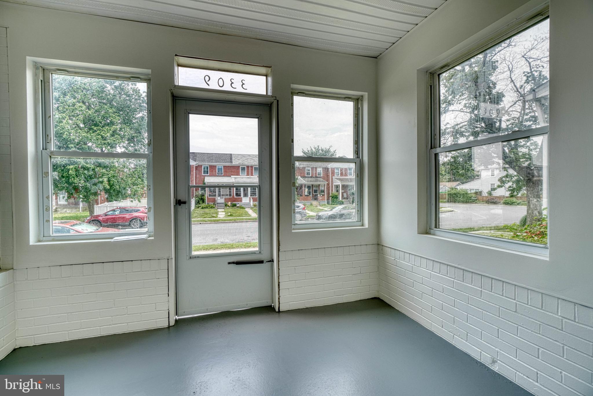 DUNDALK VILLAGE - Residential