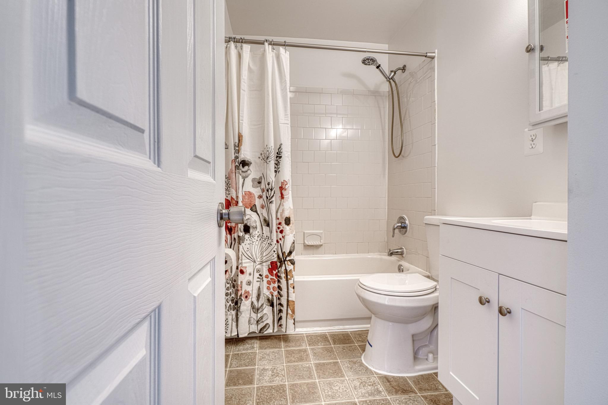 DUNDALK VILLAGE - Residential