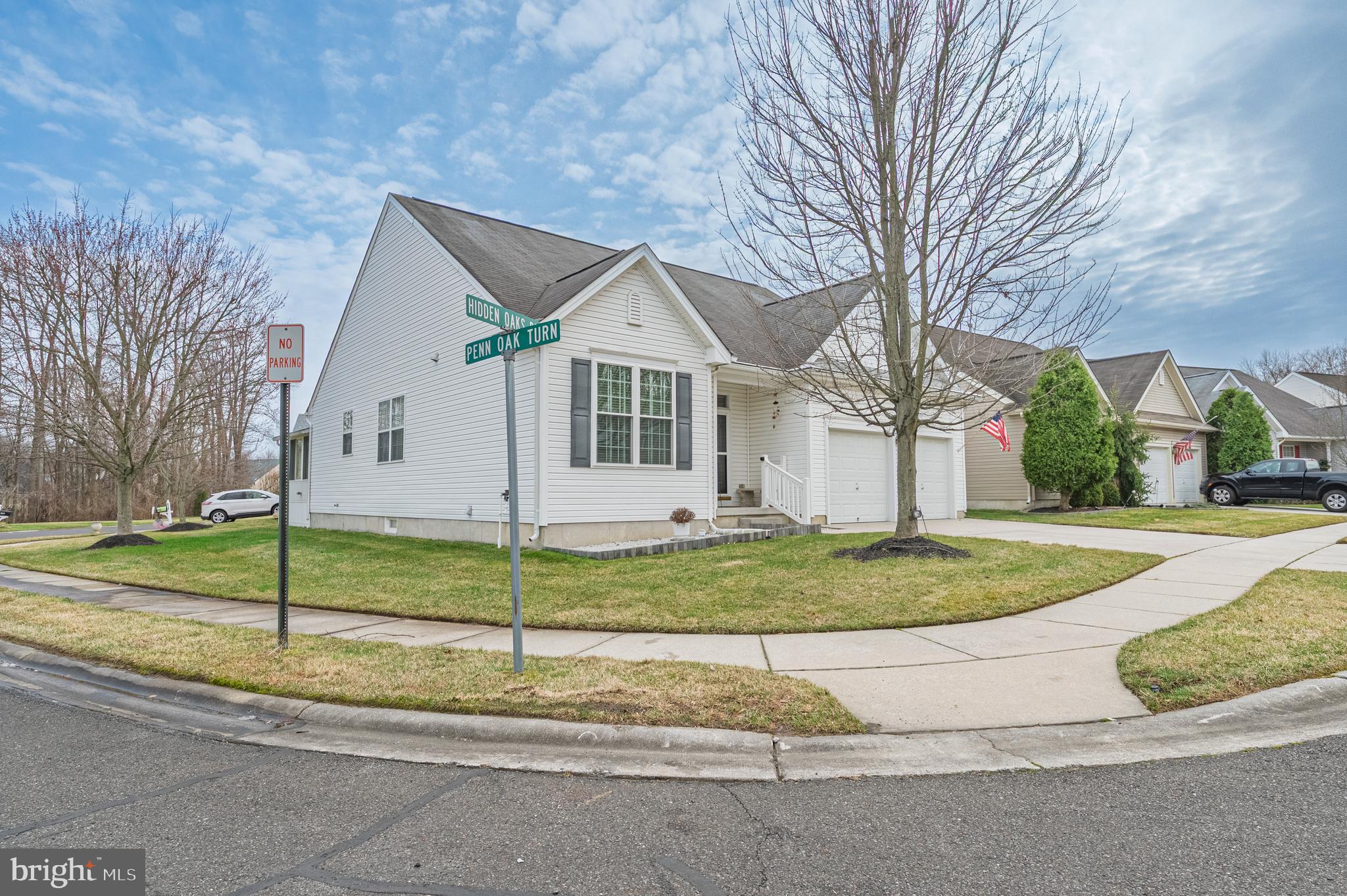 607 HIDDEN OAKS DRIVE