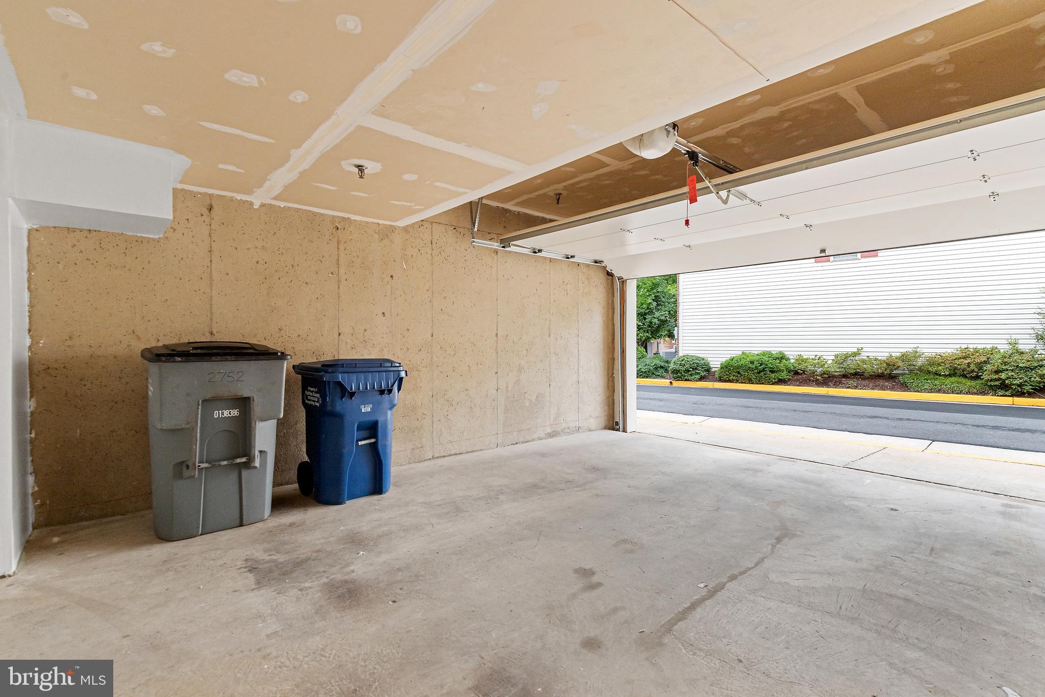 METRO PLACE AT DUNN LORING - Residential Lease