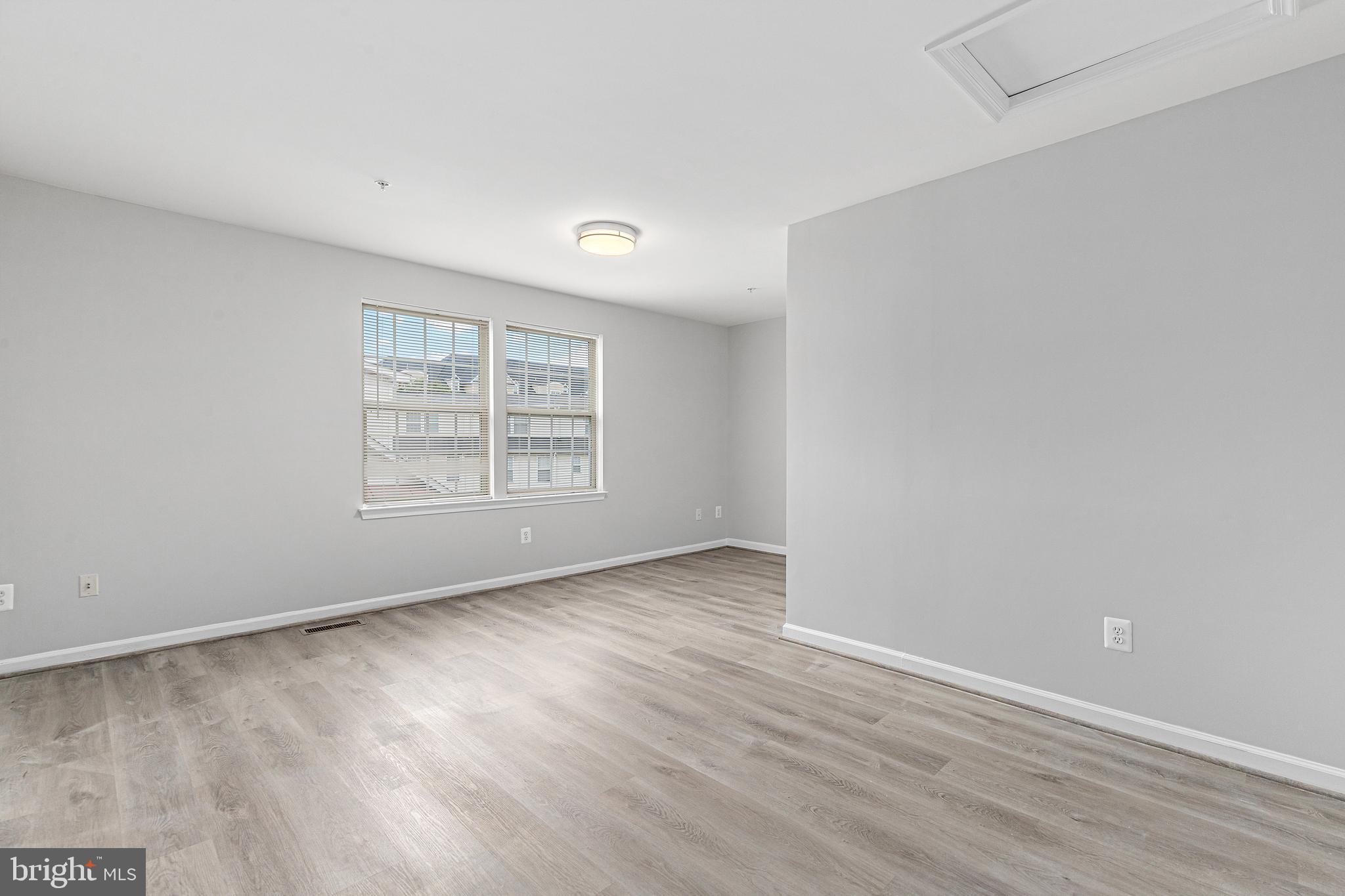 METRO PLACE AT DUNN LORING - Residential Lease