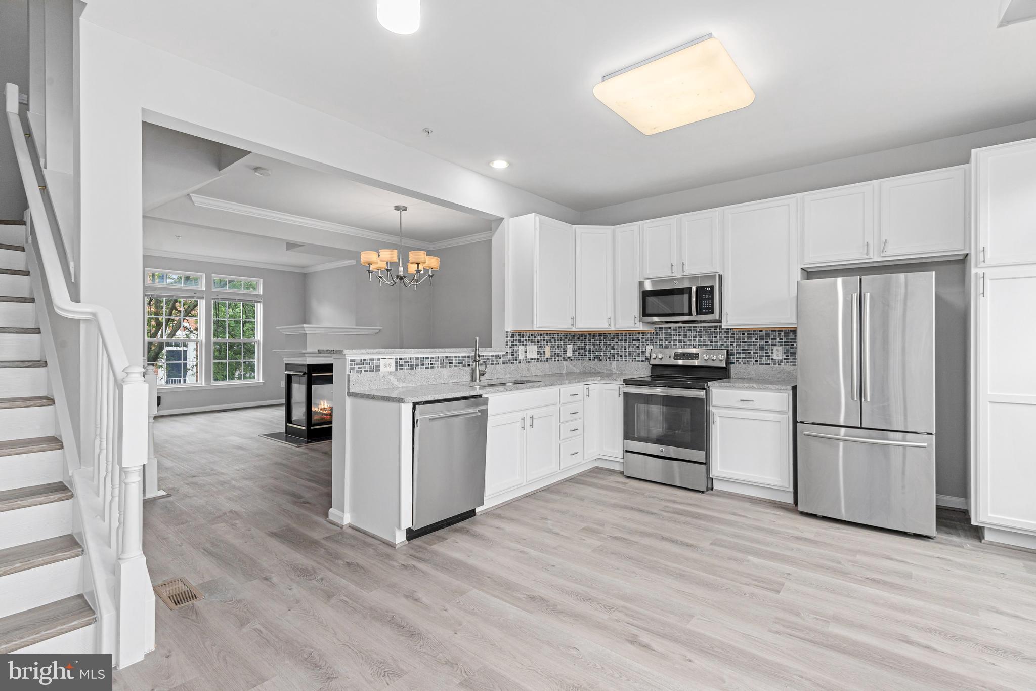 METRO PLACE AT DUNN LORING - Residential Lease