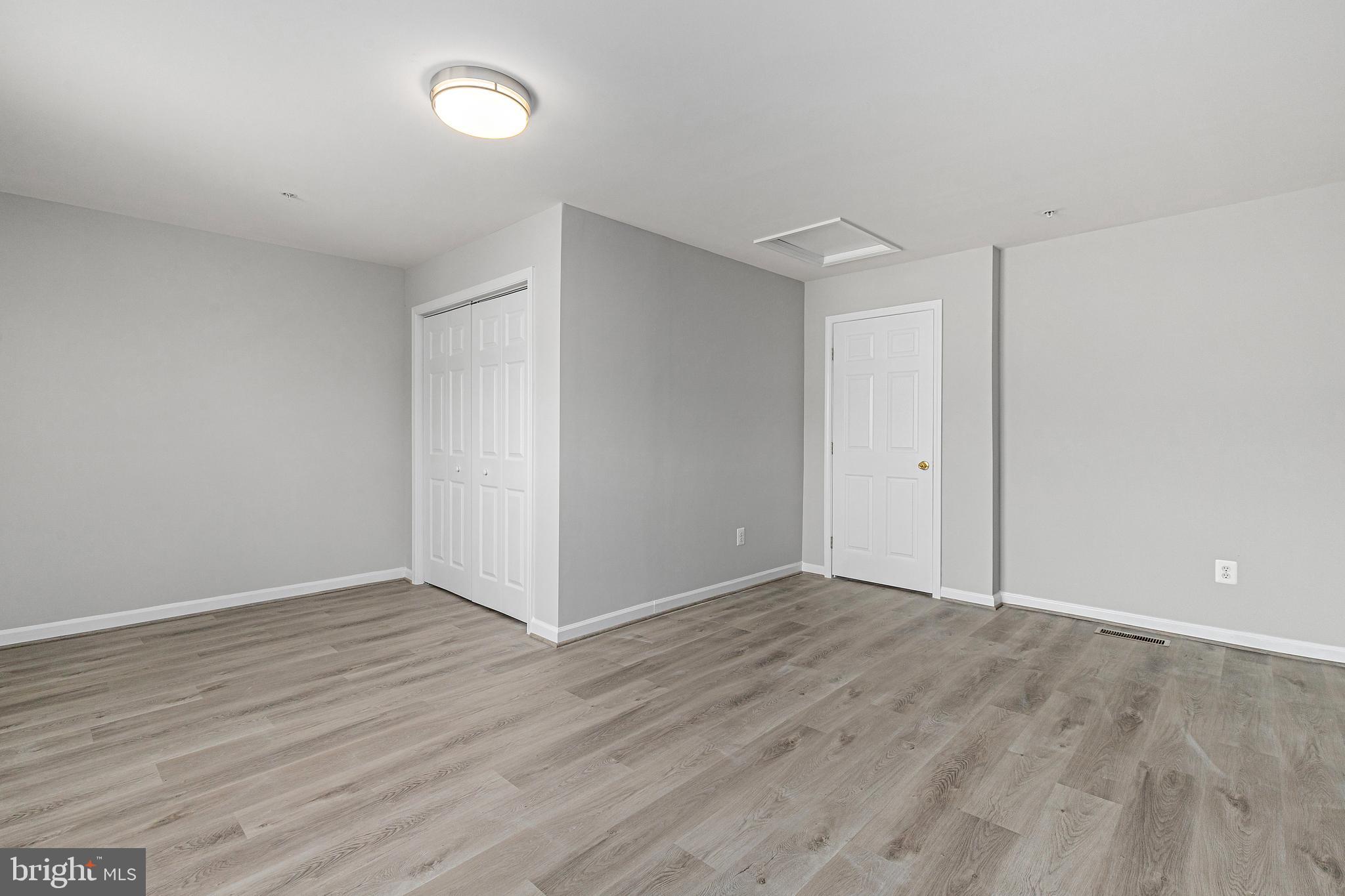 METRO PLACE AT DUNN LORING - Residential Lease