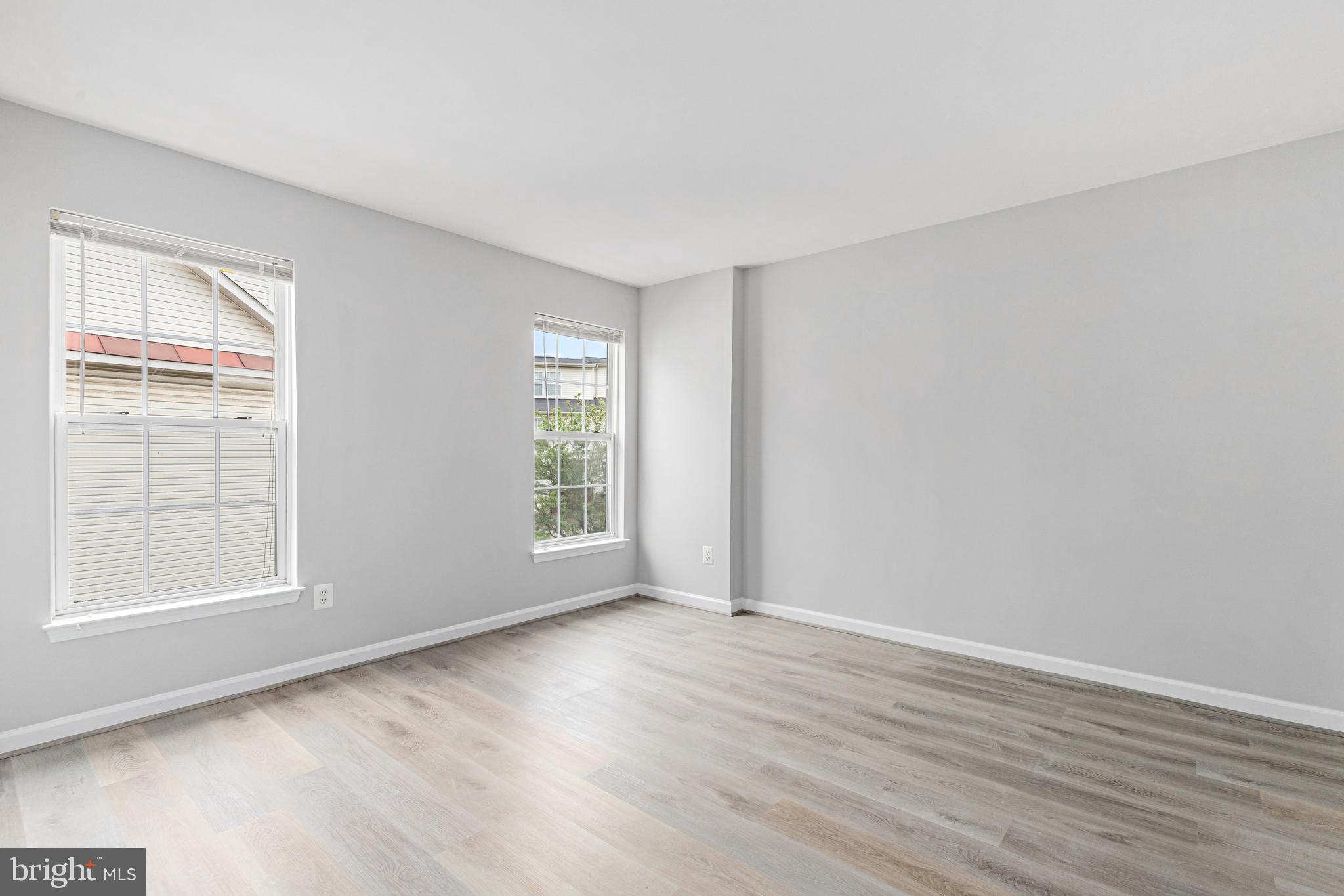 METRO PLACE AT DUNN LORING - Residential Lease