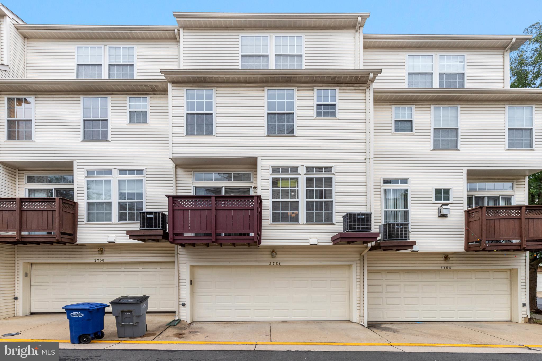 METRO PLACE AT DUNN LORING - Residential Lease