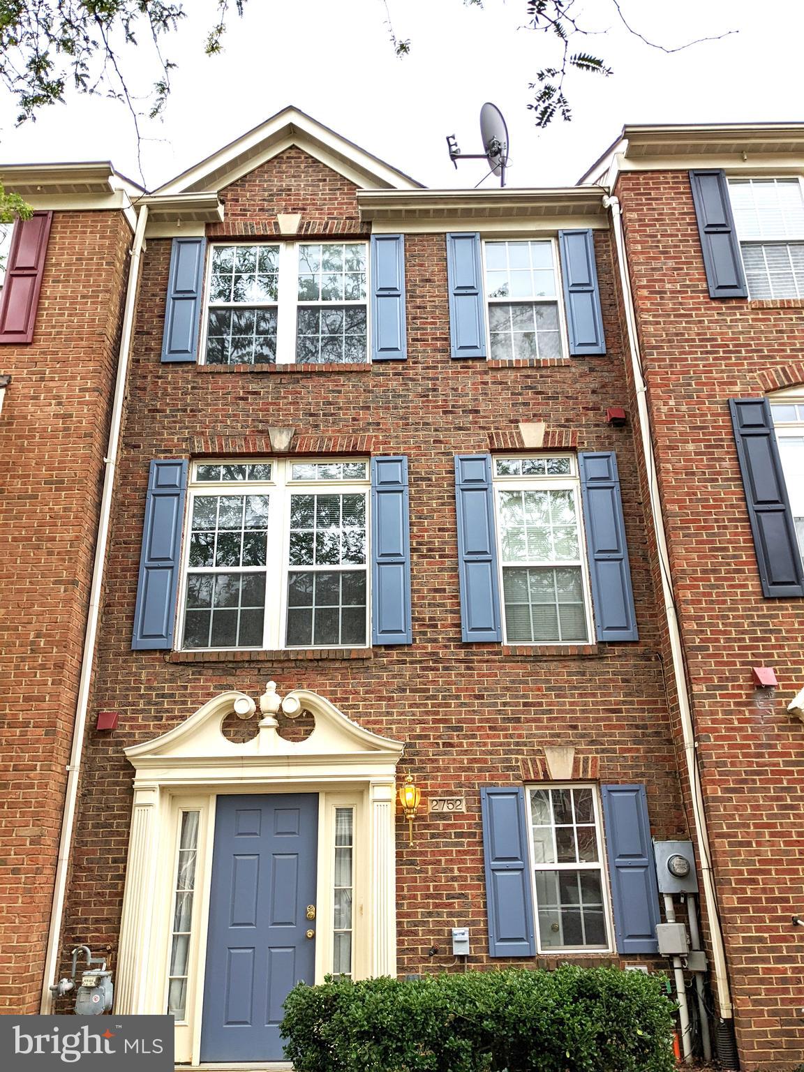 METRO PLACE AT DUNN LORING - Residential Lease