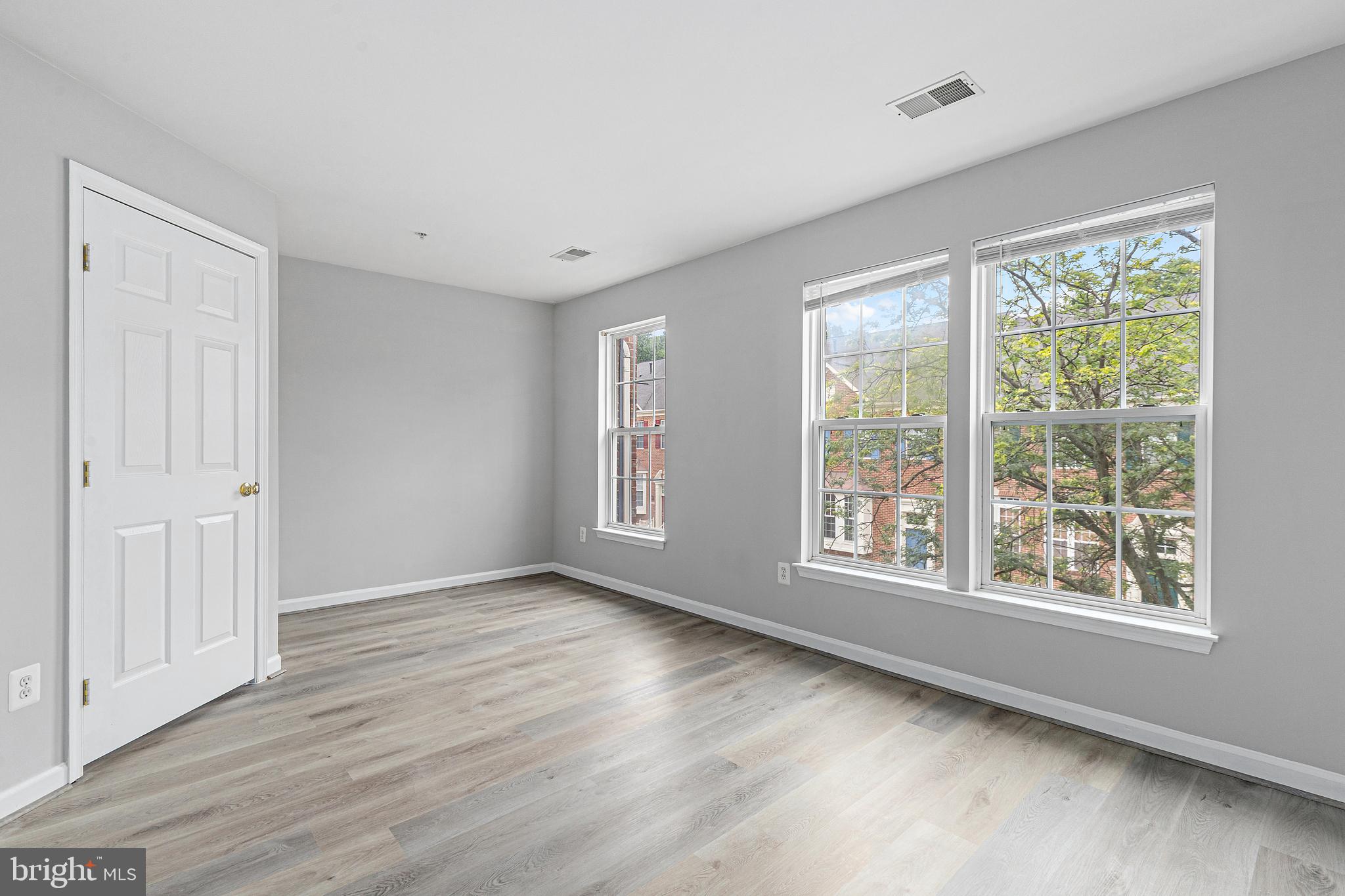 METRO PLACE AT DUNN LORING - Residential Lease