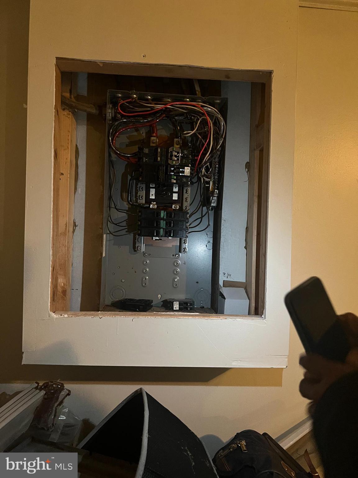 CENTRAL PARK CONDO - Residential