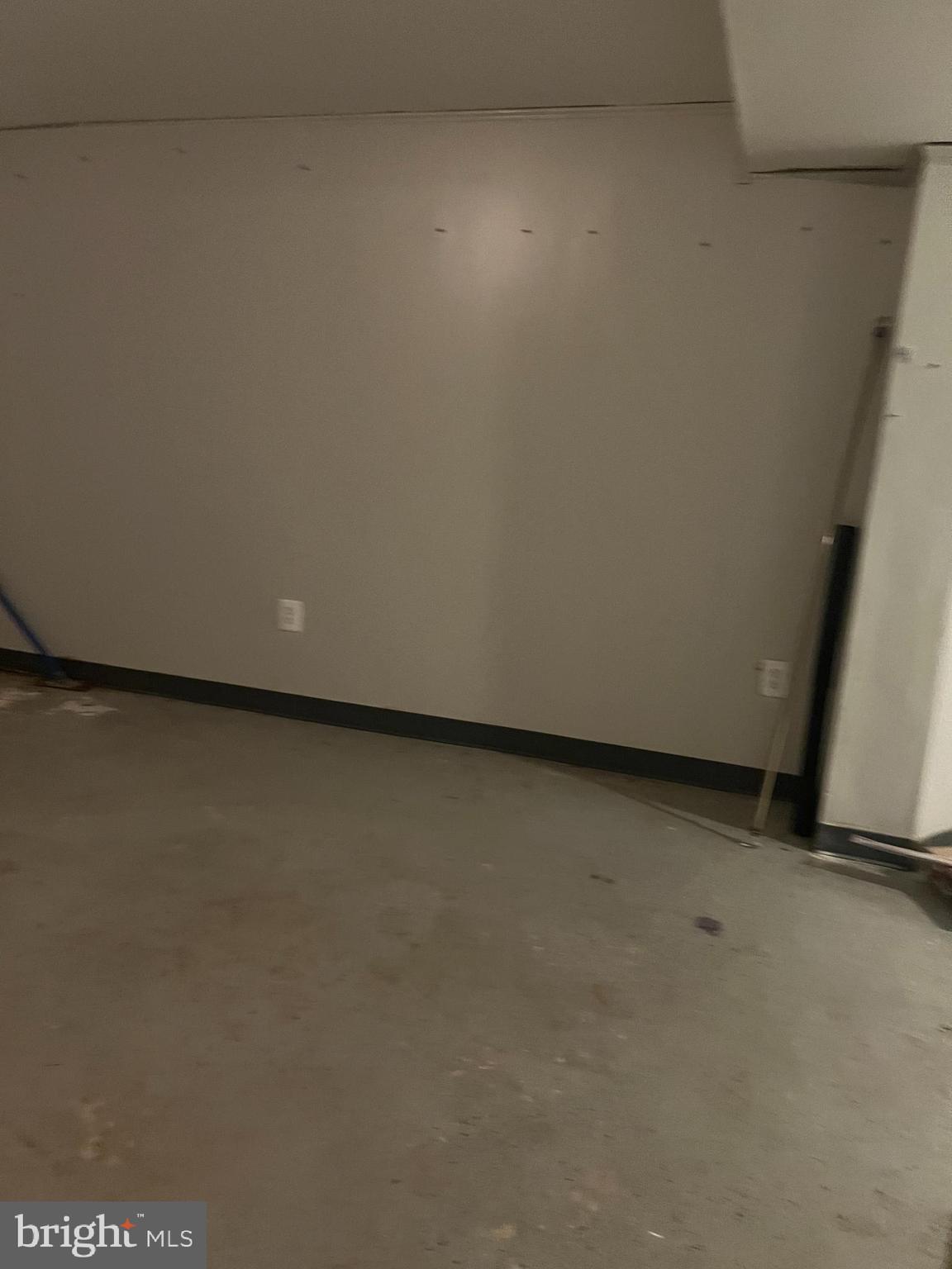 CENTRAL PARK CONDO - Residential