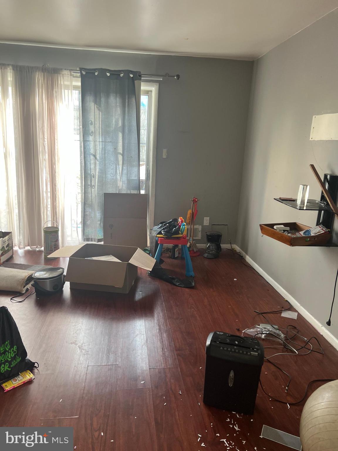 CENTRAL PARK CONDO - Residential