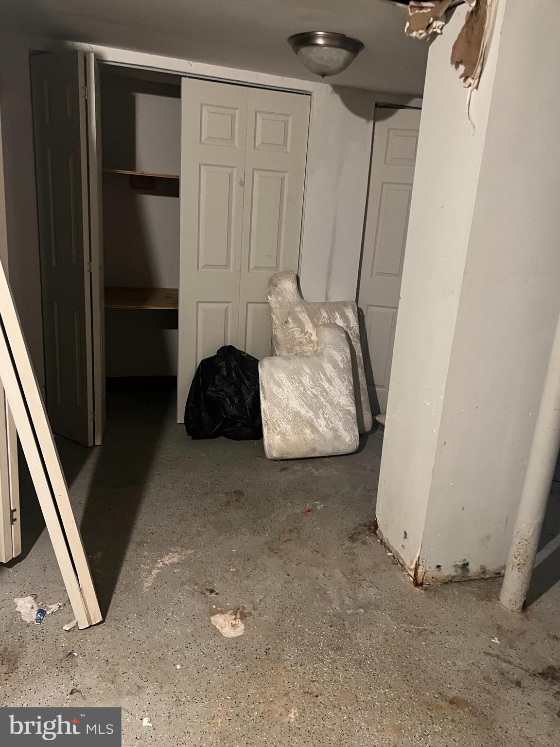 CENTRAL PARK CONDO - Residential