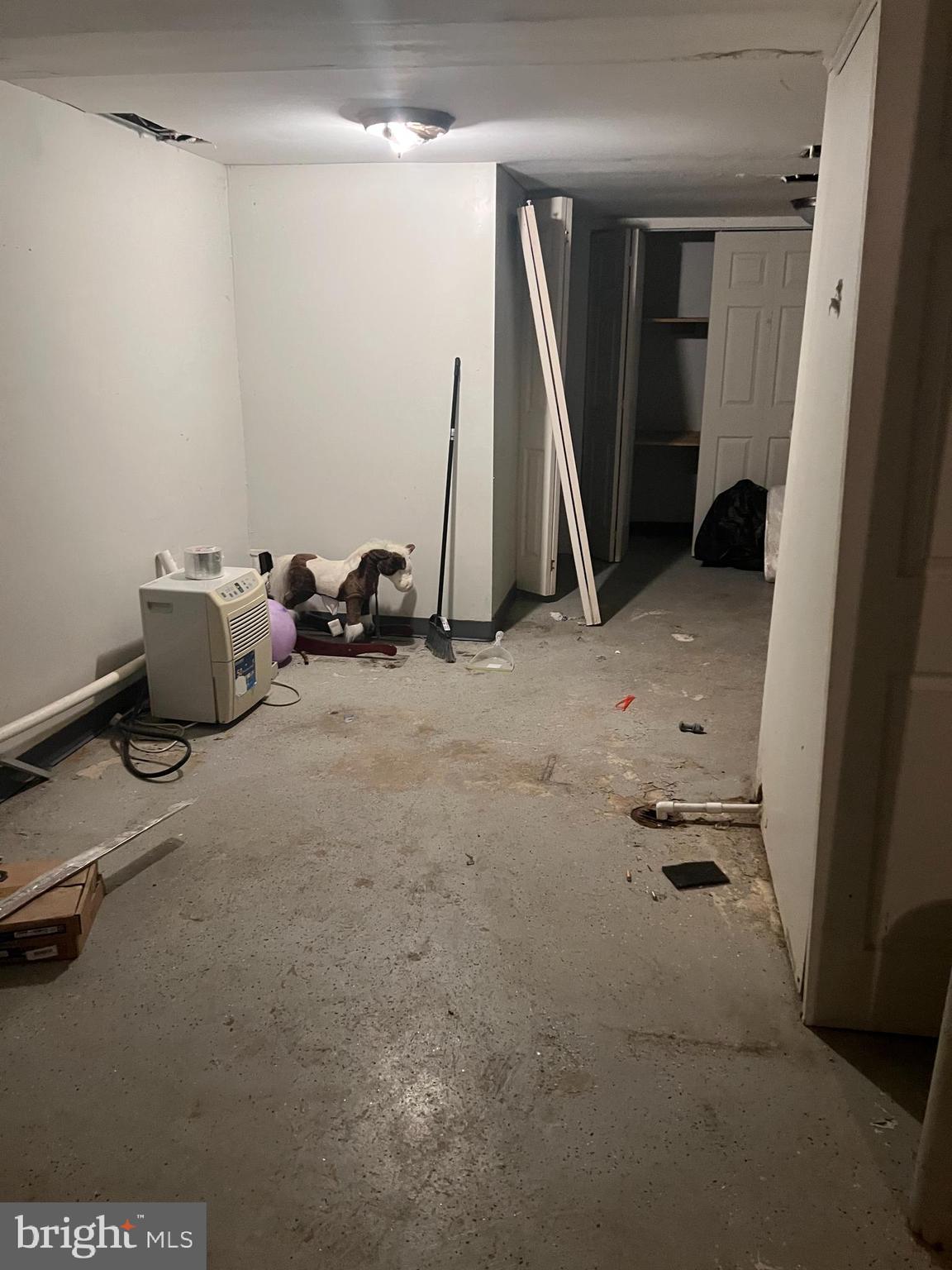 CENTRAL PARK CONDO - Residential