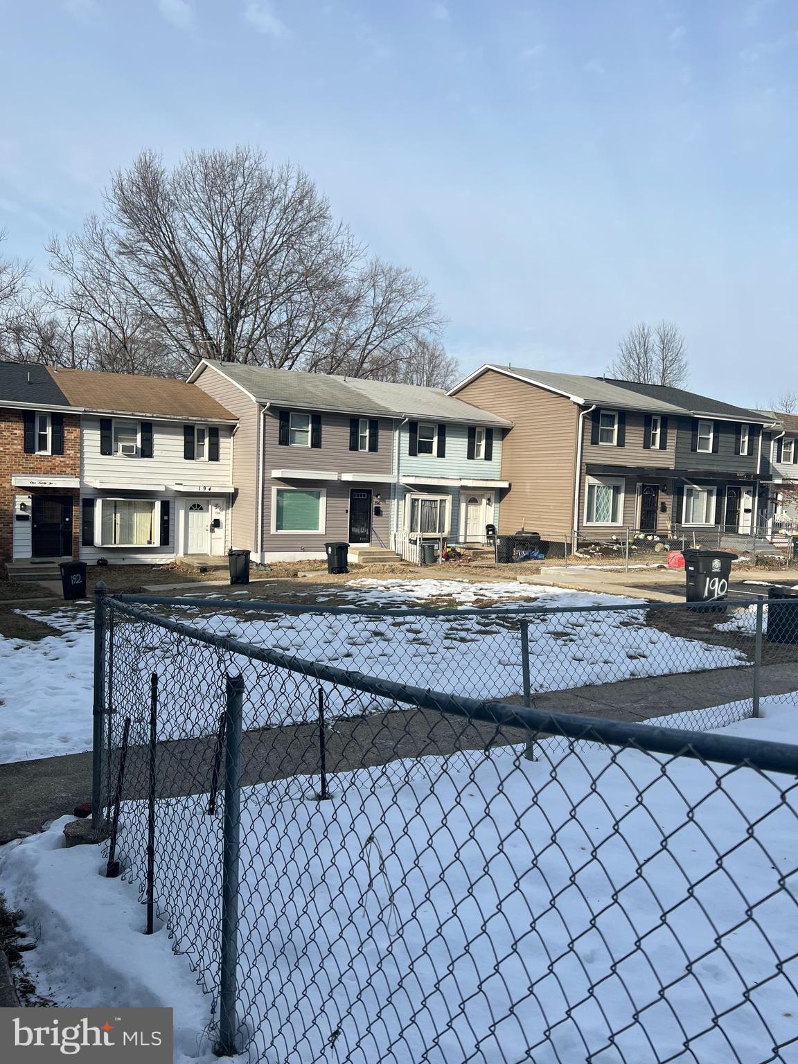 CENTRAL PARK CONDO - Residential