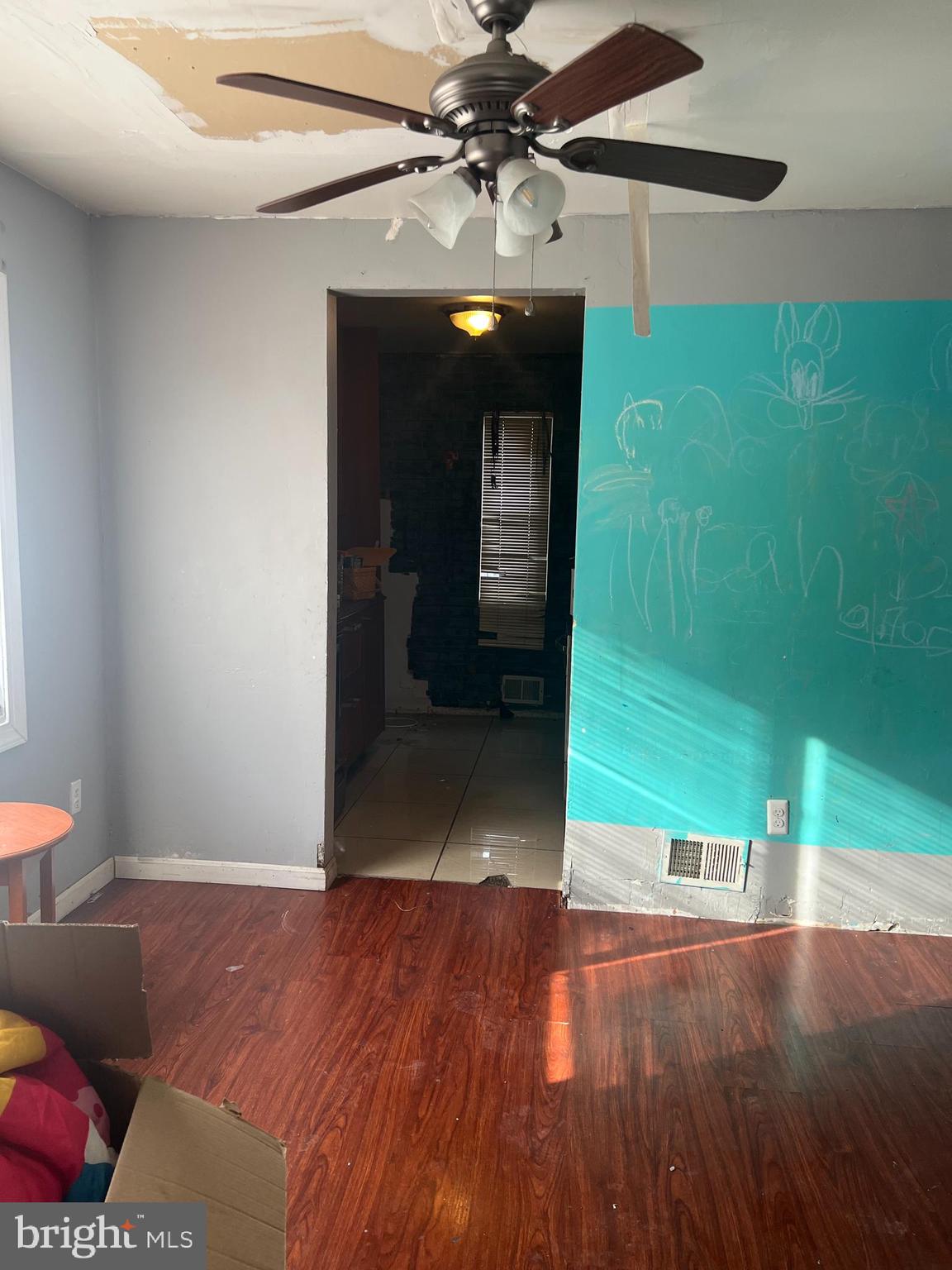 CENTRAL PARK CONDO - Residential