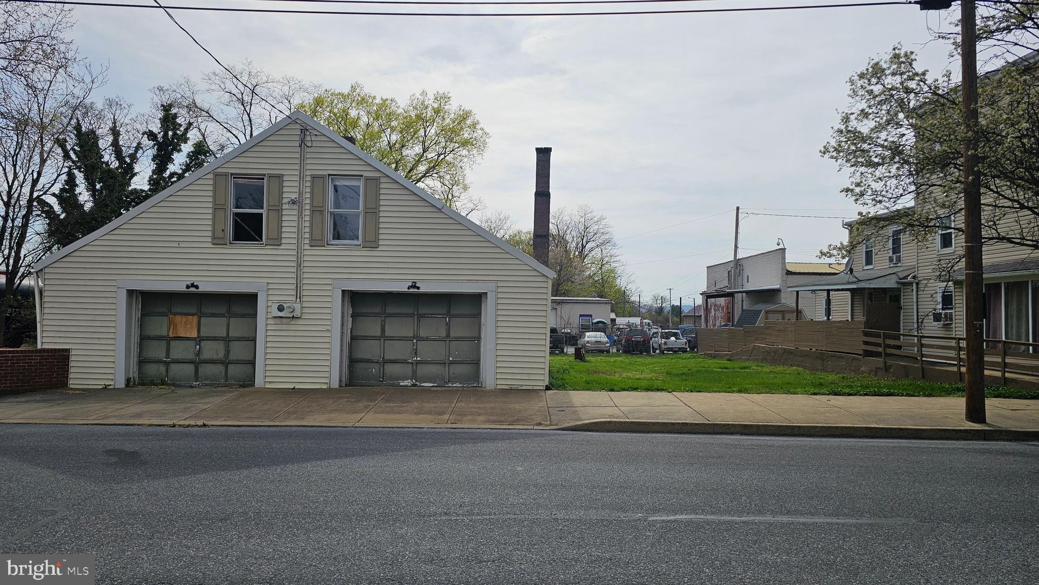 316 S 4TH STREET