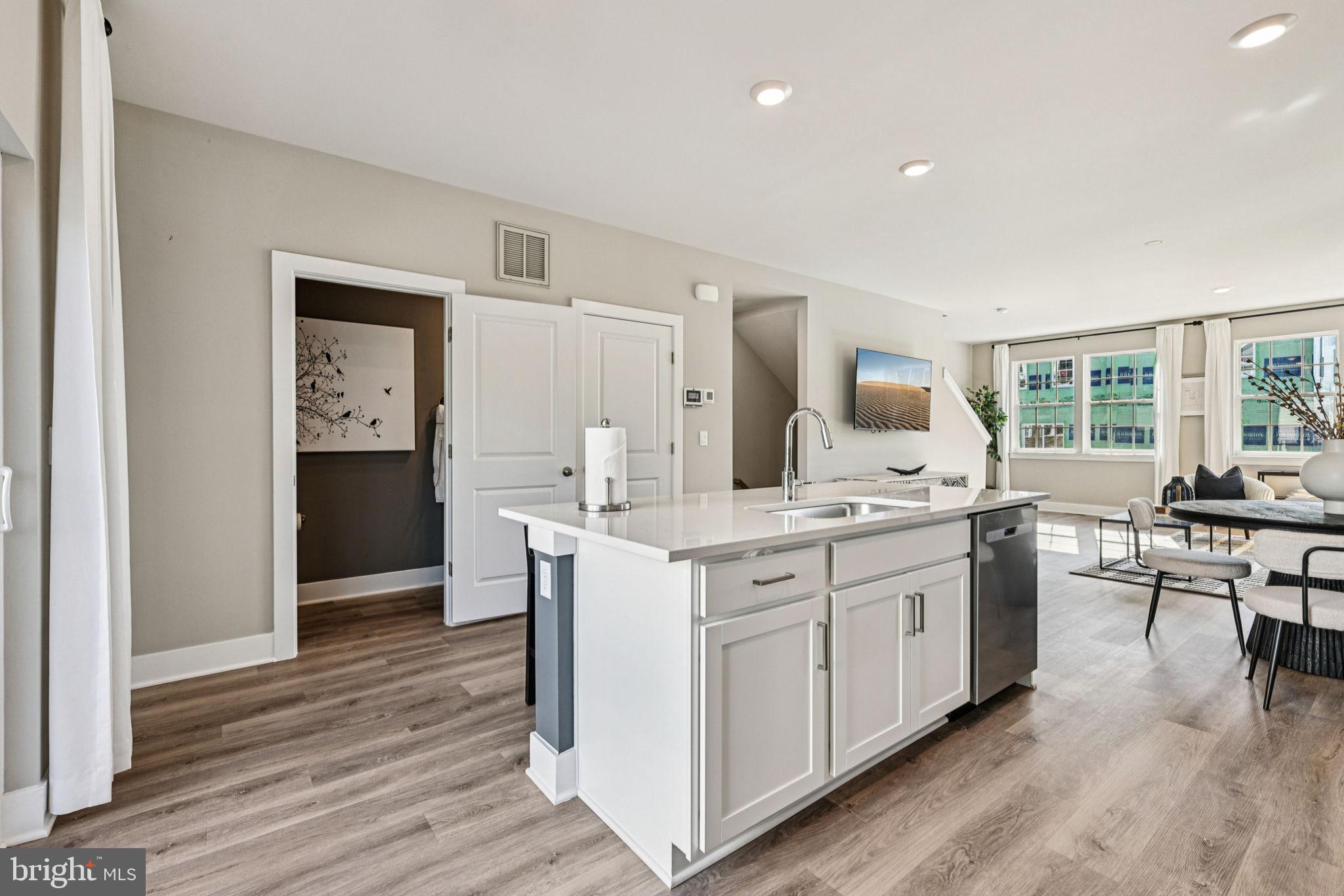 ABRAMS CROSSING - Residential