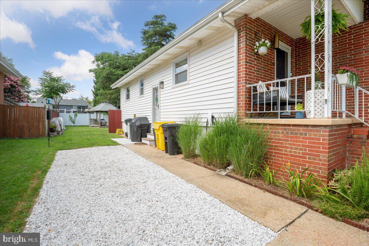 214 DALE ROAD