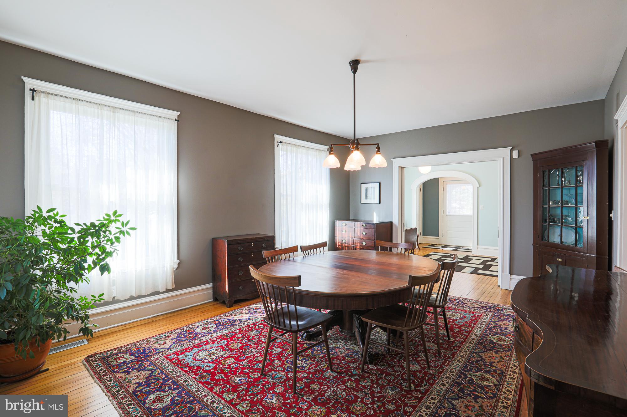 ROLAND PARK - Residential