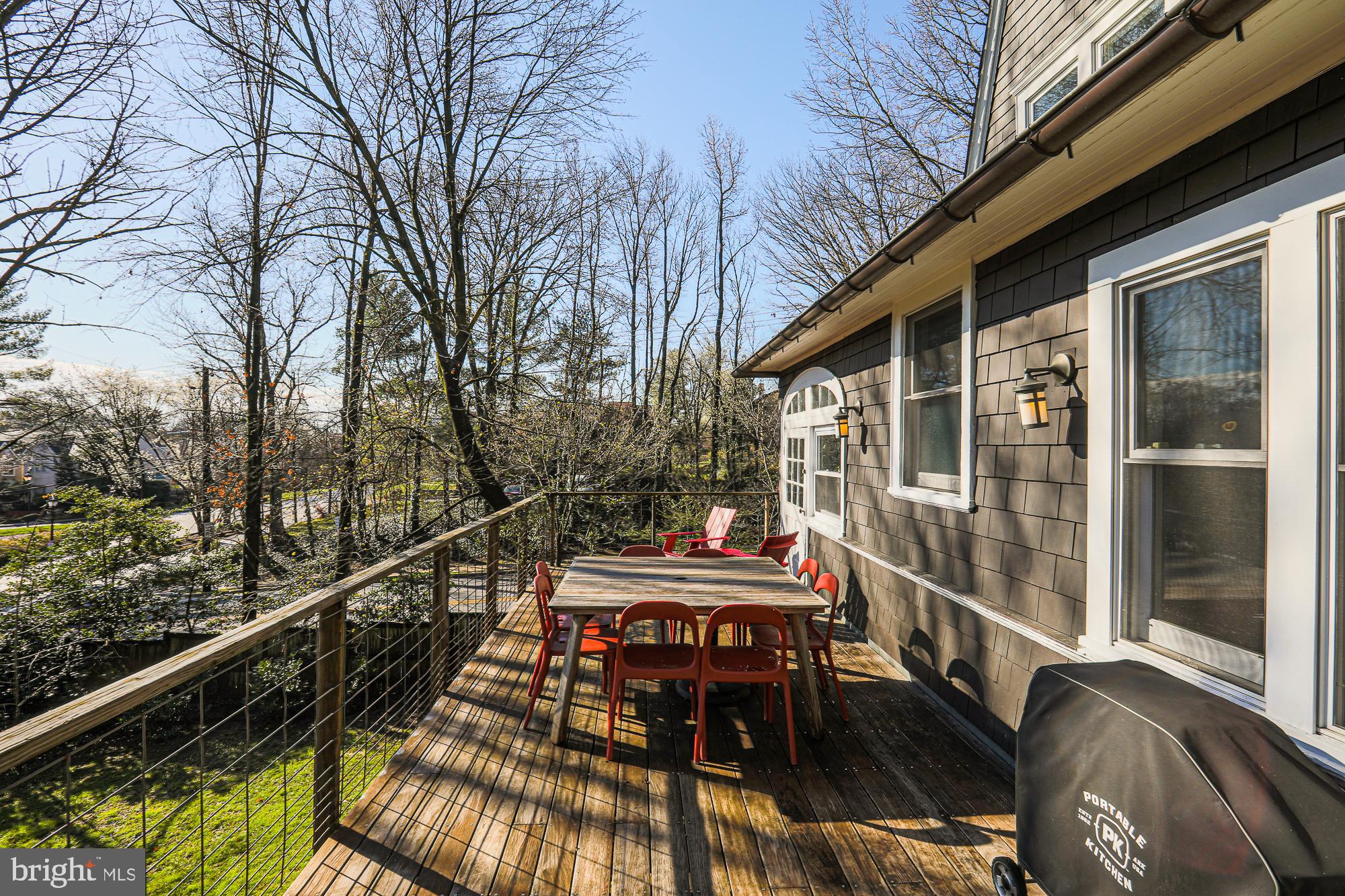 ROLAND PARK - Residential