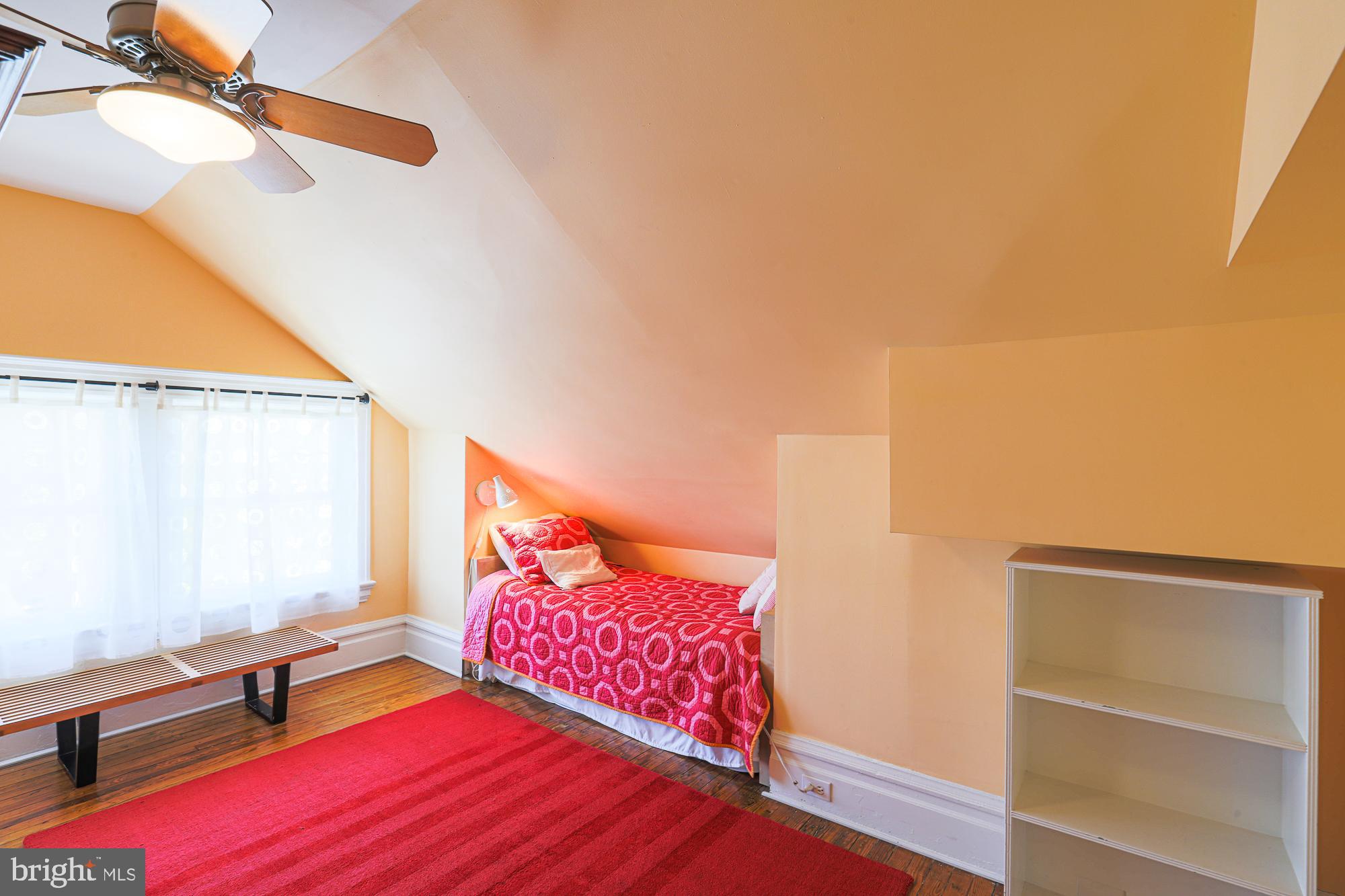 ROLAND PARK - Residential