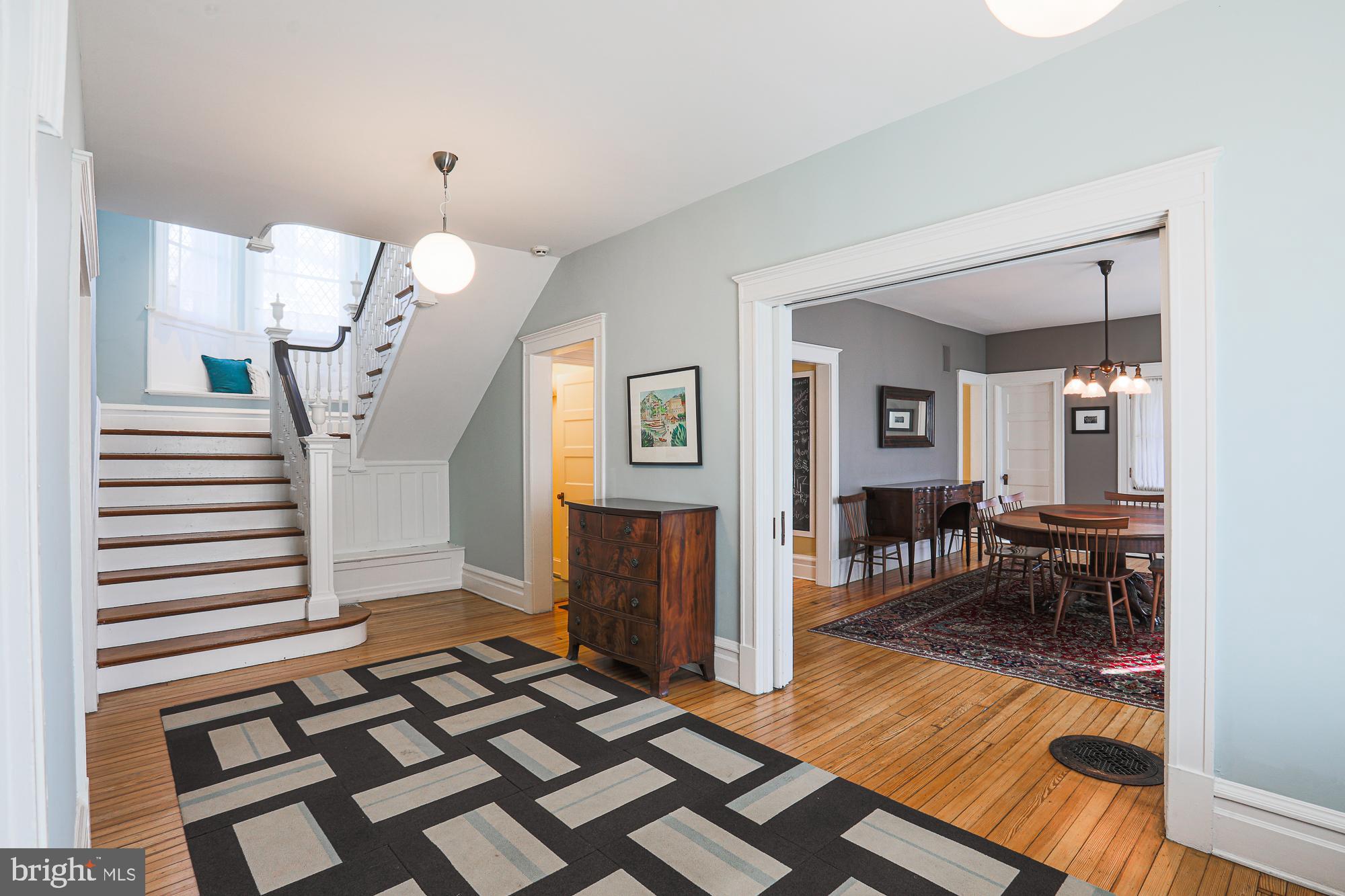 ROLAND PARK - Residential