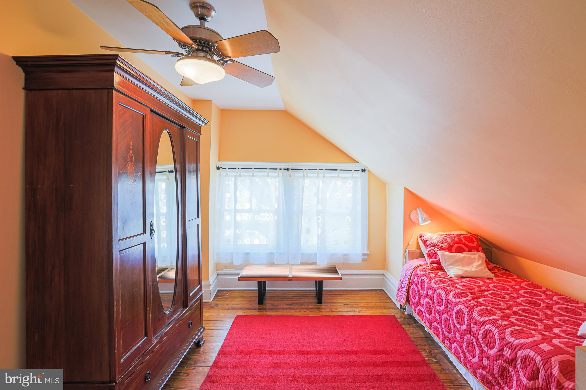 ROLAND PARK - Residential