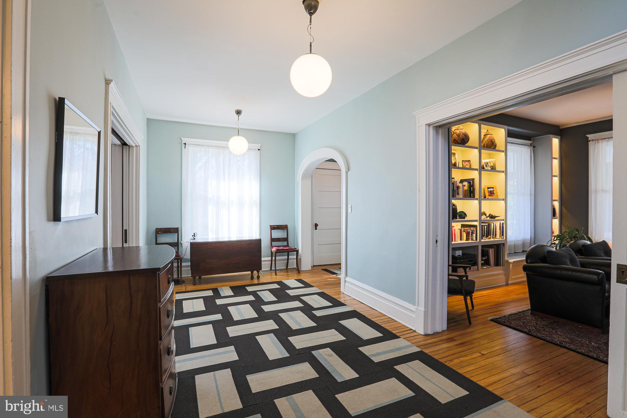 ROLAND PARK - Residential