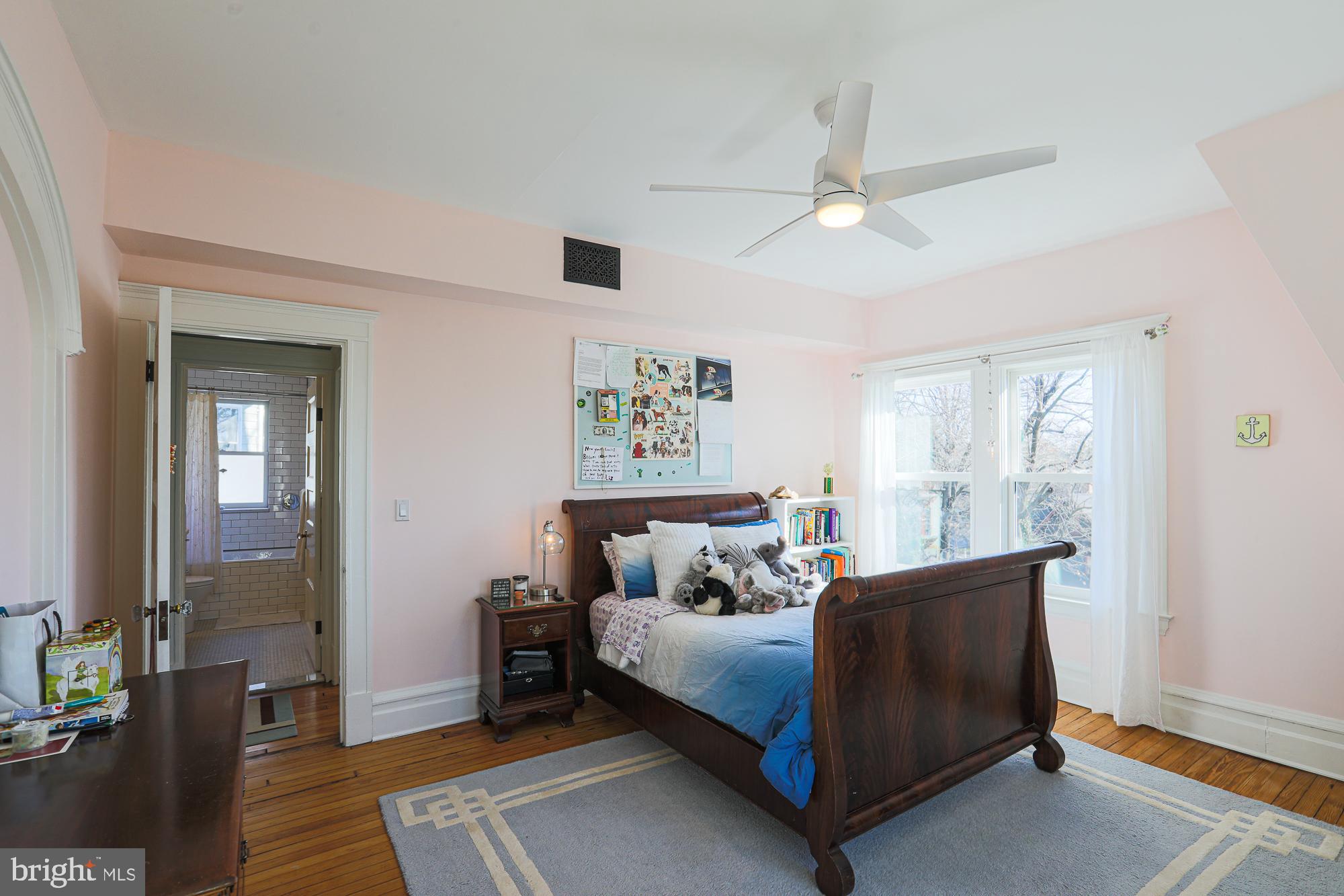 ROLAND PARK - Residential