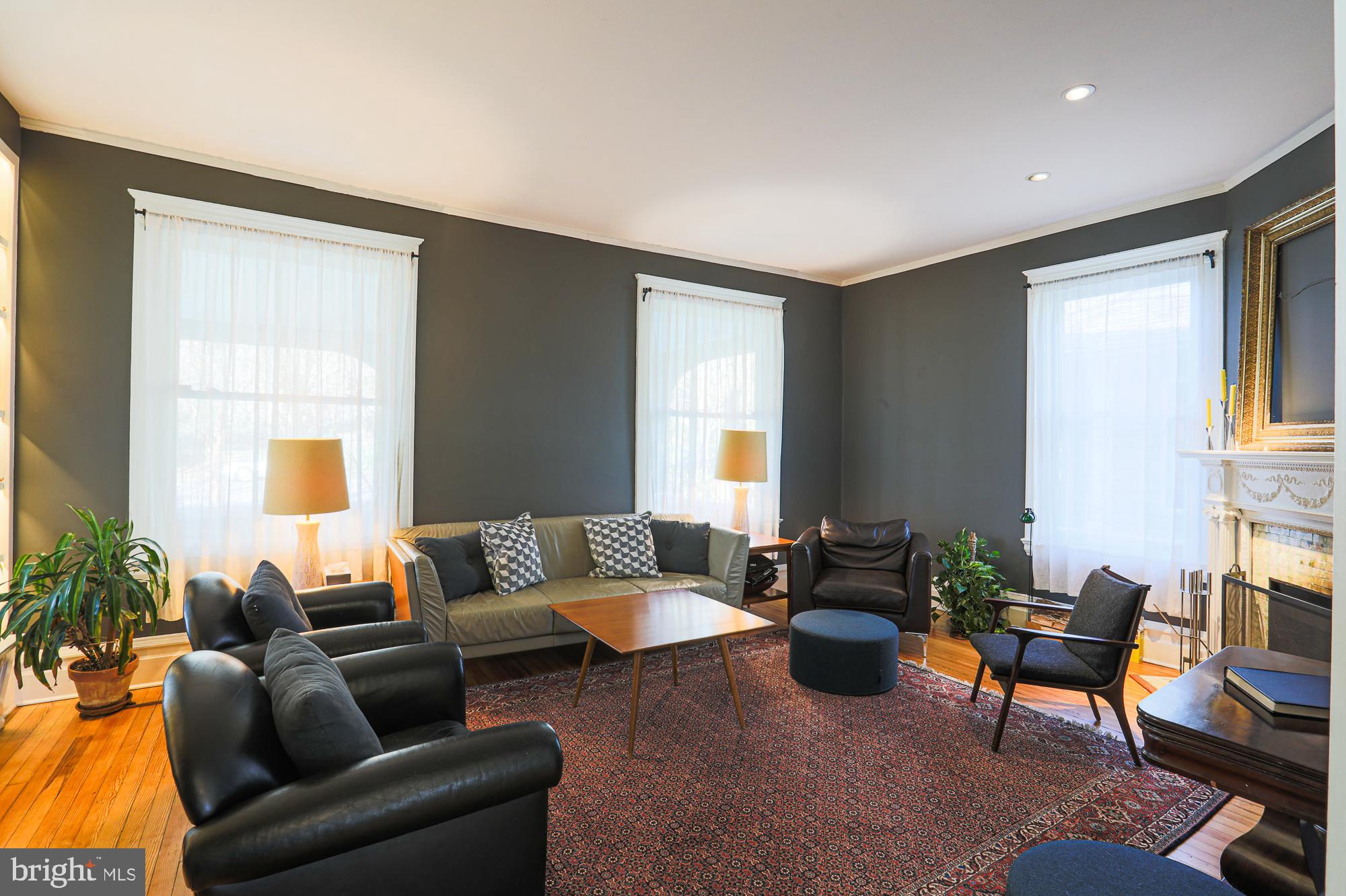 ROLAND PARK - Residential