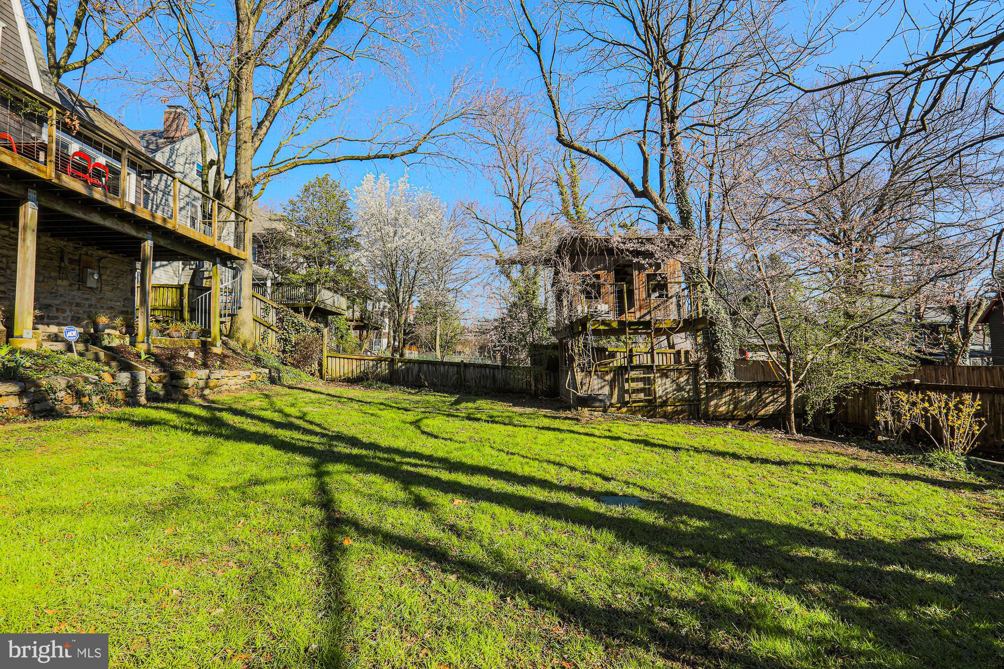 ROLAND PARK - Residential