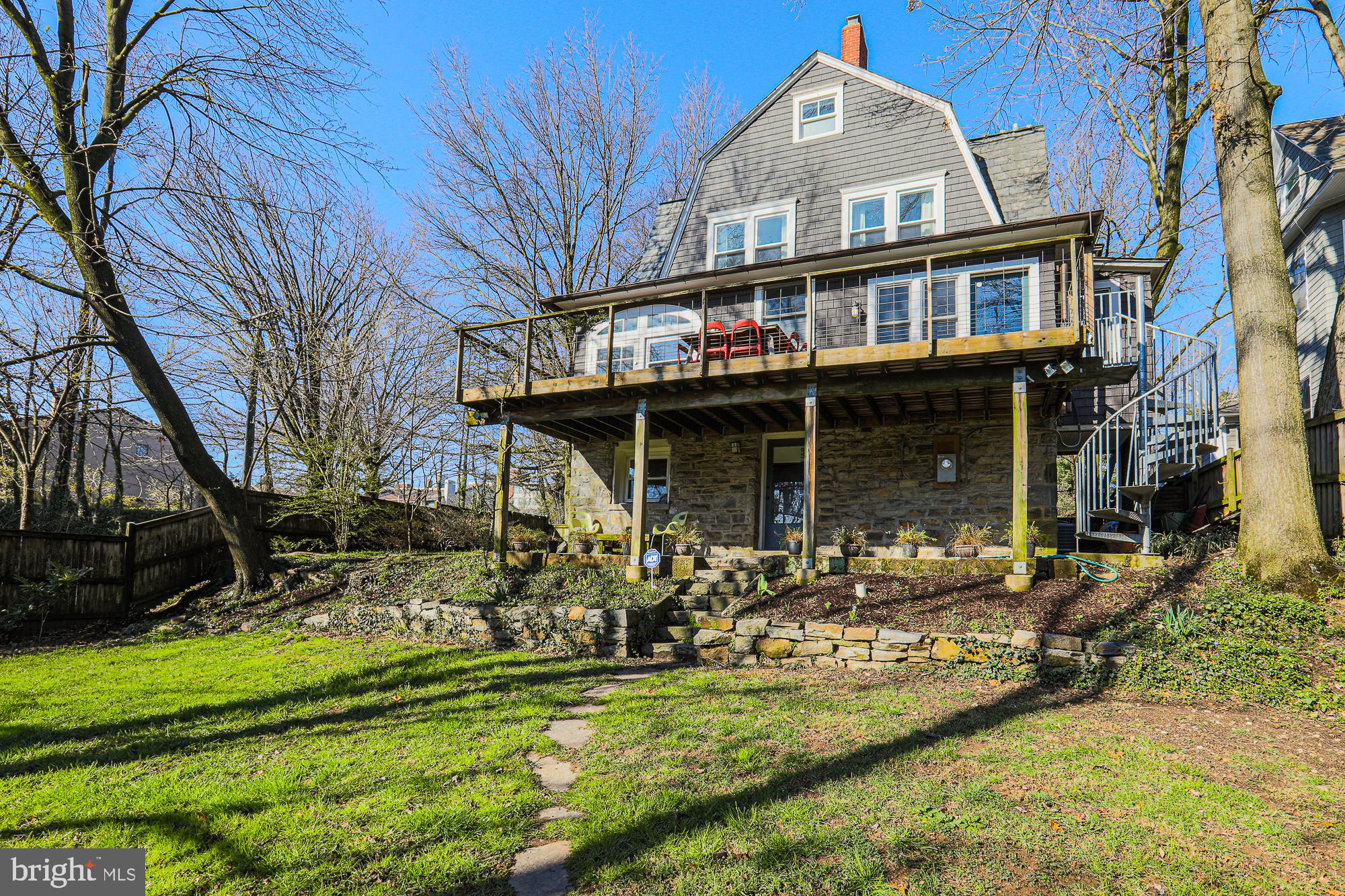 ROLAND PARK - Residential