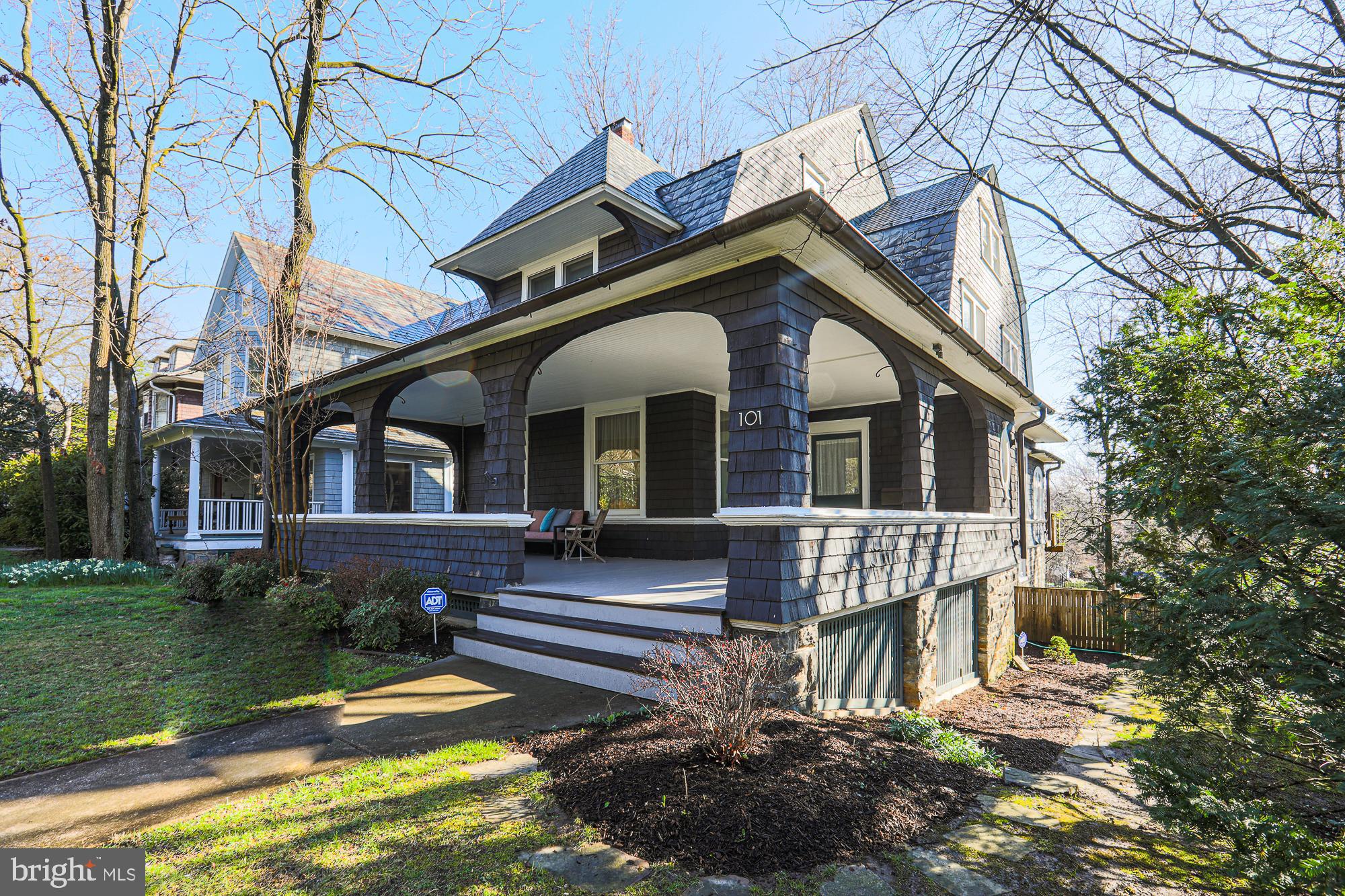 ROLAND PARK - Residential