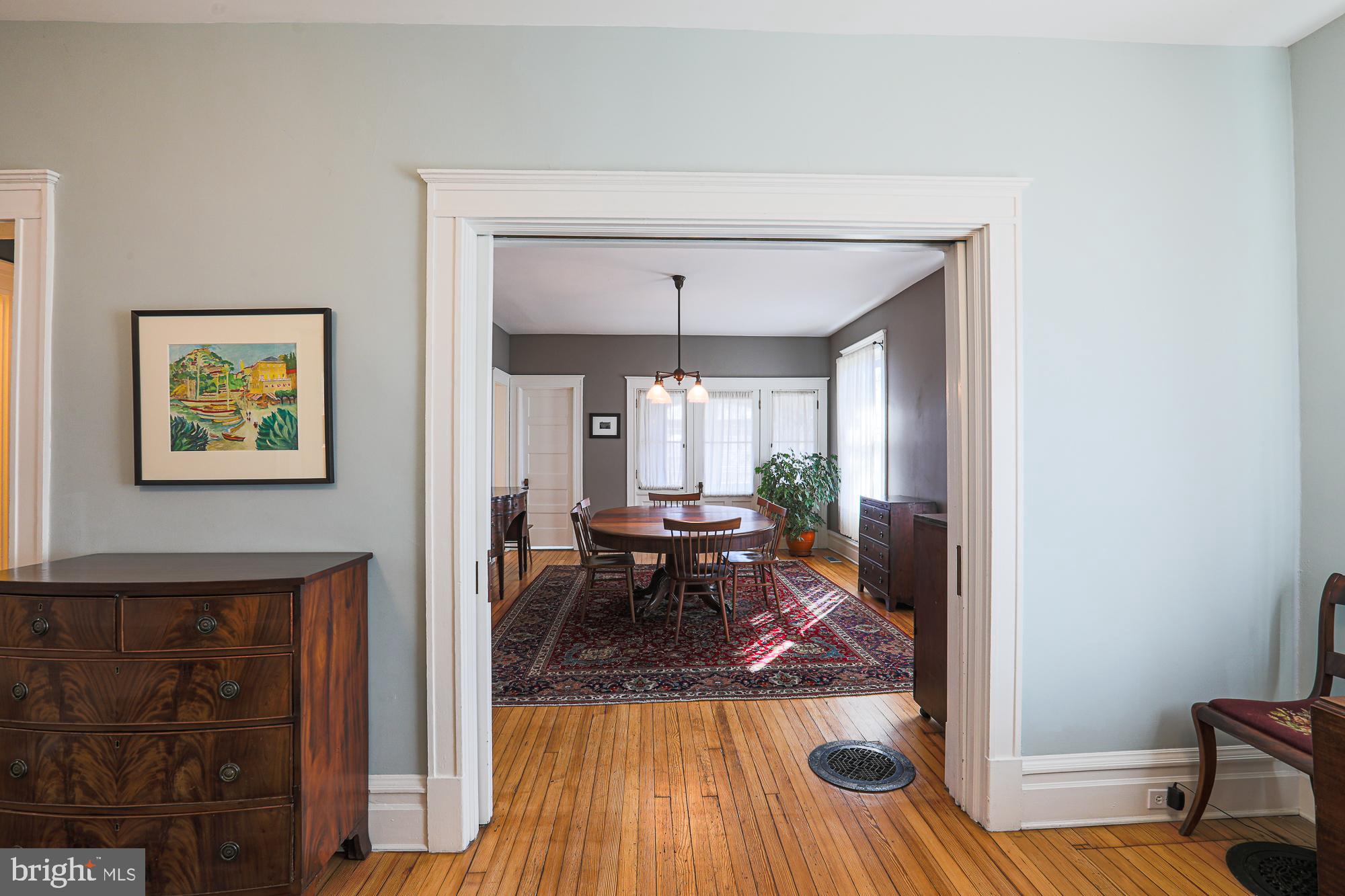 ROLAND PARK - Residential