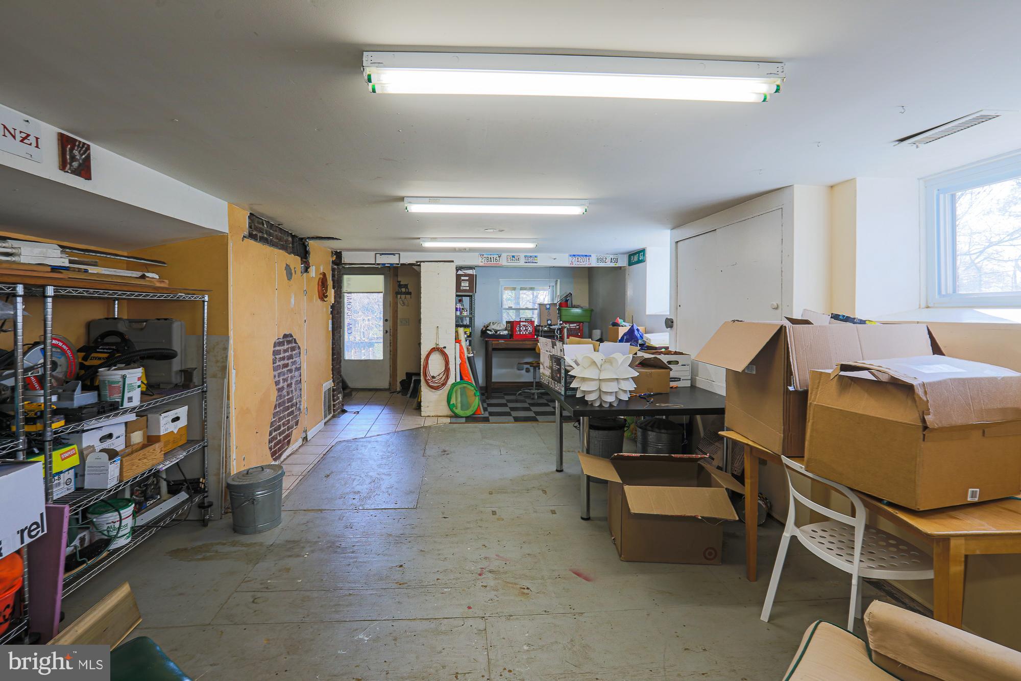 ROLAND PARK - Residential