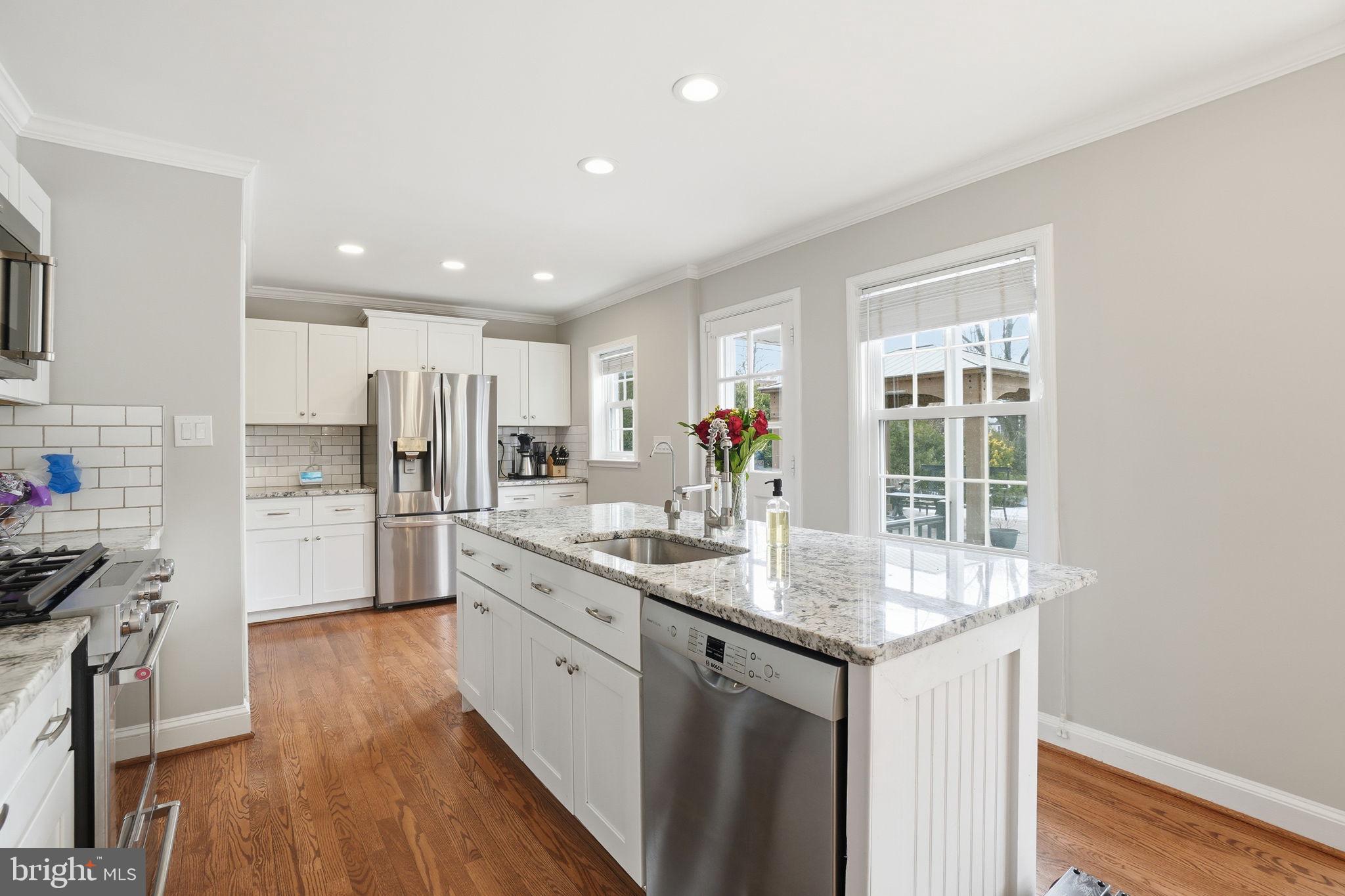 AURORA HILLS - Residential