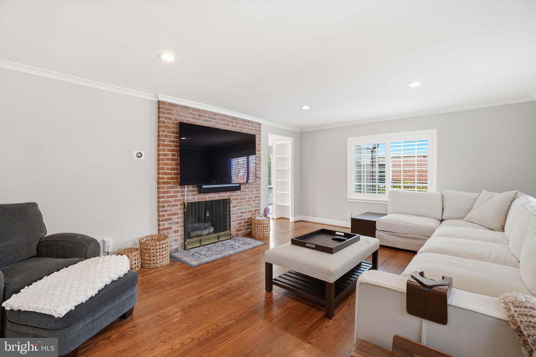 AURORA HILLS - Residential